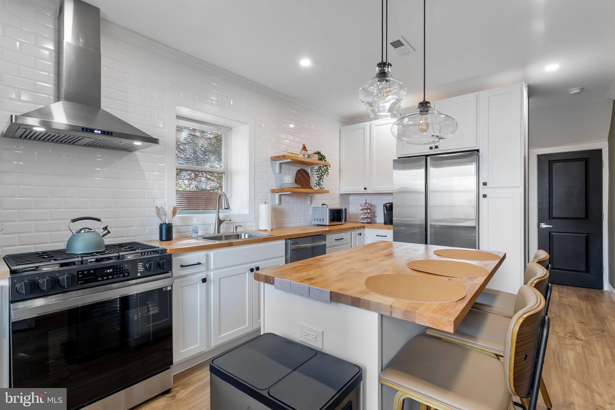 NORTH CENTRAL - Residential Lease