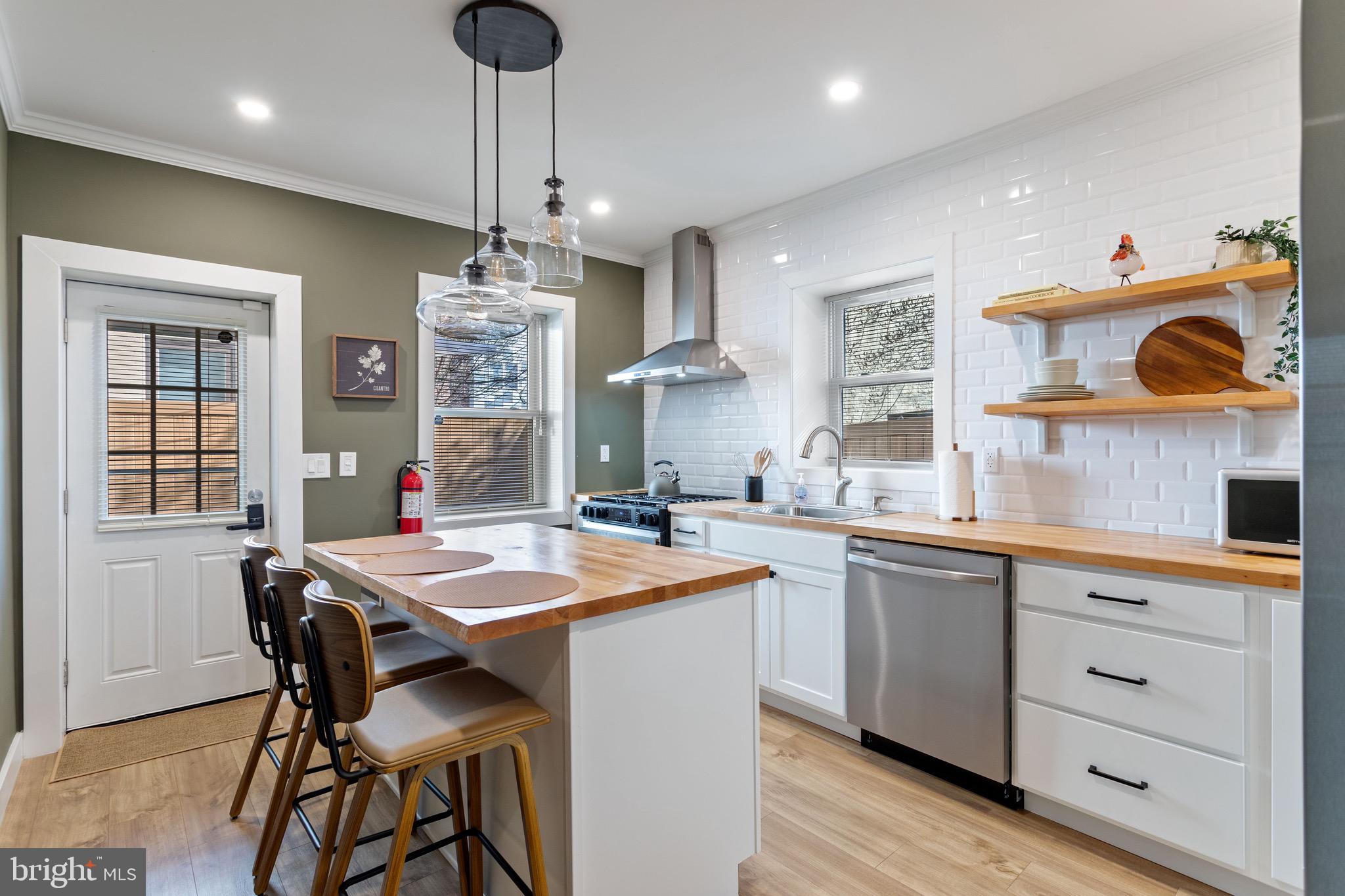 NORTH CENTRAL - Residential Lease