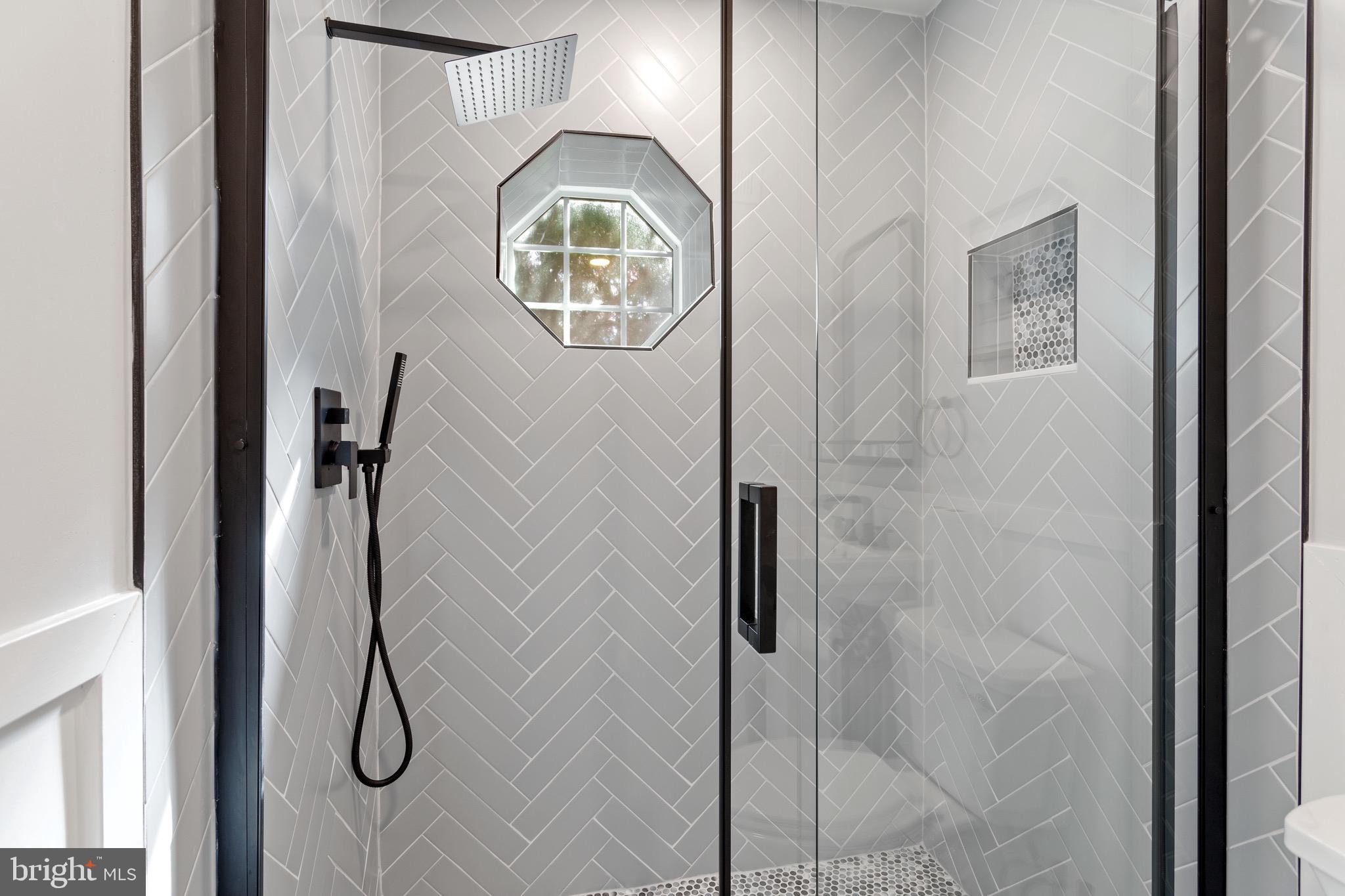 NORTH CENTRAL - Residential Lease