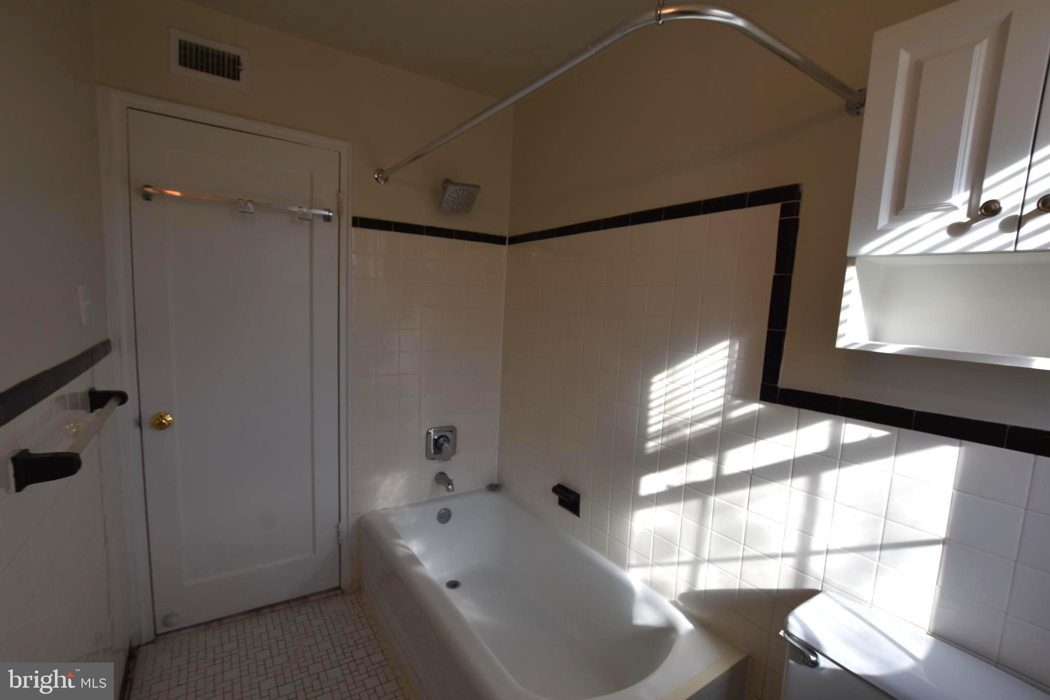 ROCK CREEK GARDENS - Residential Lease