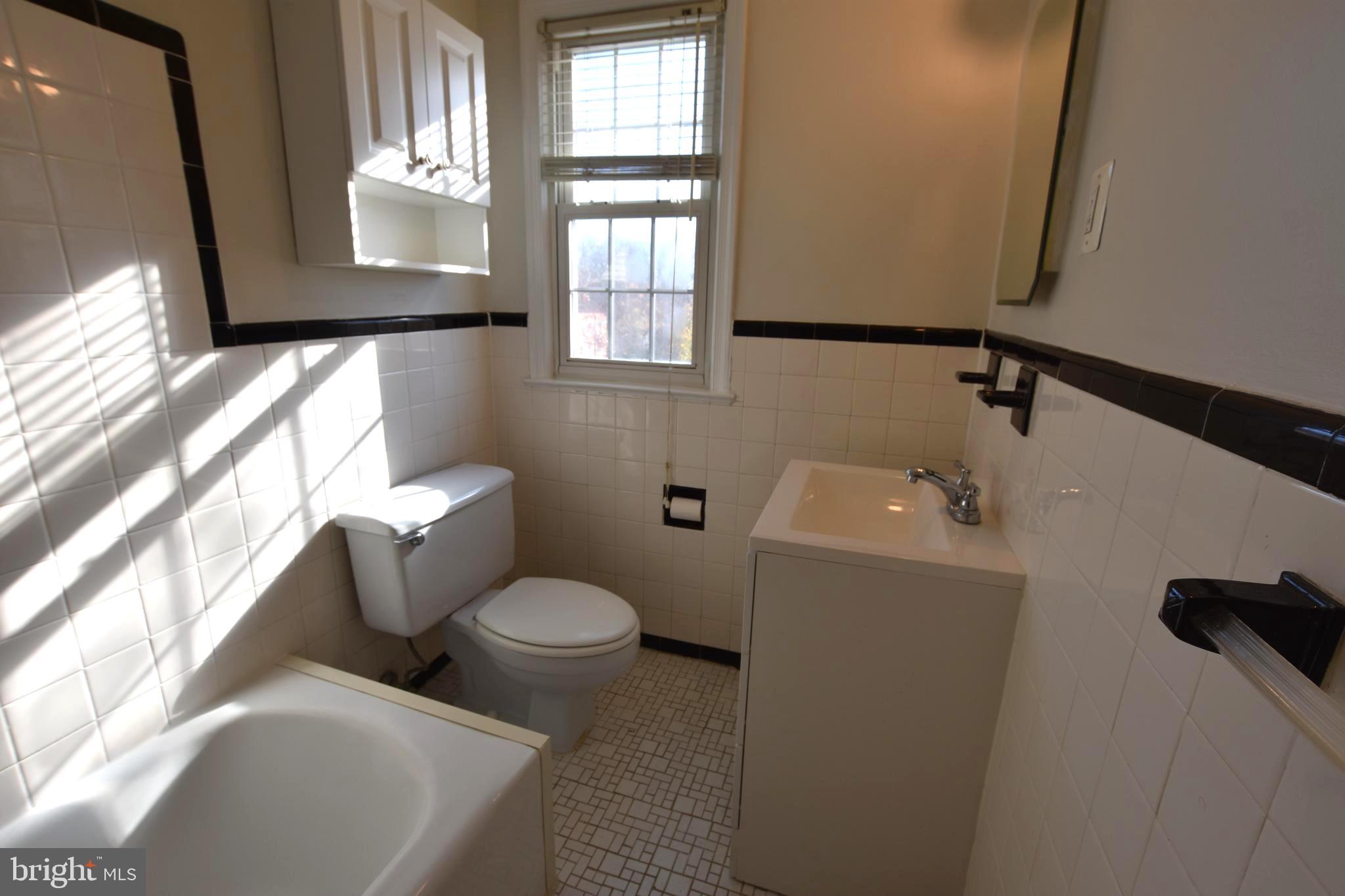 ROCK CREEK GARDENS - Residential Lease