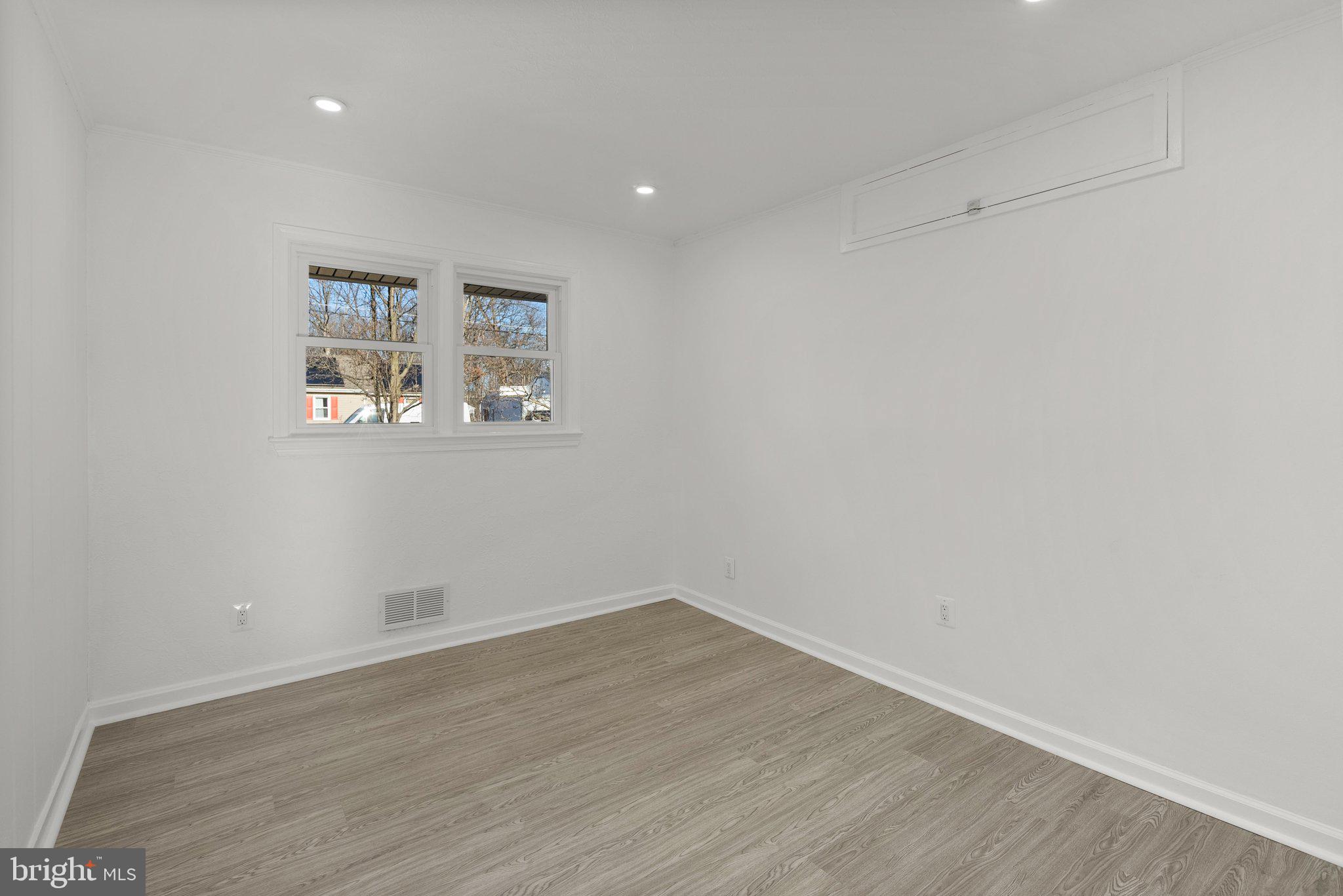 PRINCETON - Residential