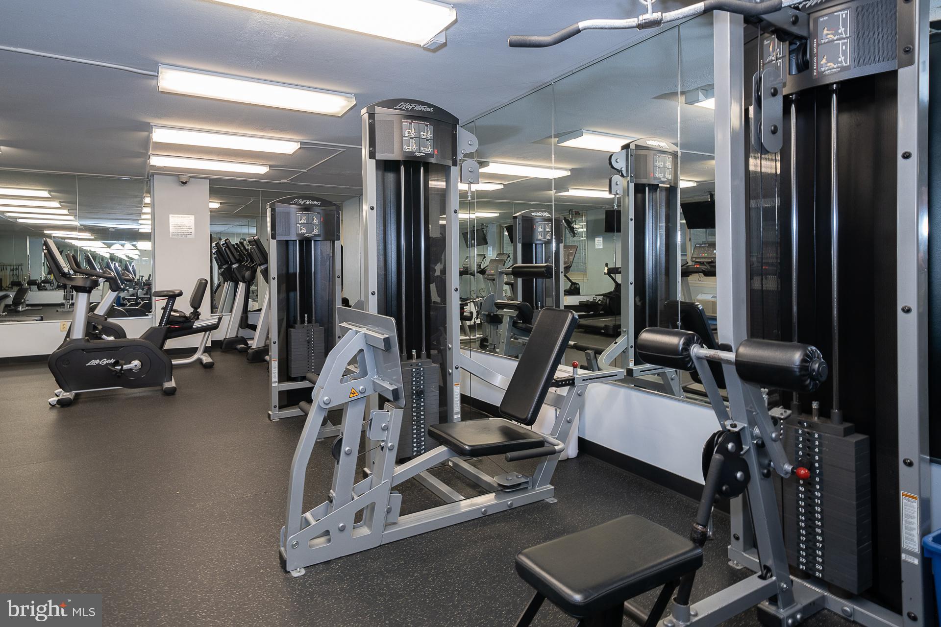 RITTENHOUSE SQUARE - Residential