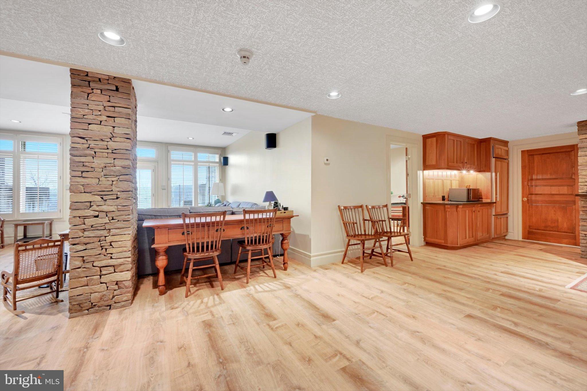 LANDINGVILLE - Residential