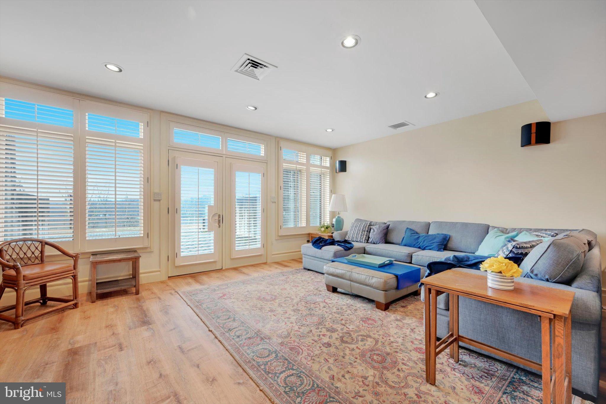 LANDINGVILLE - Residential