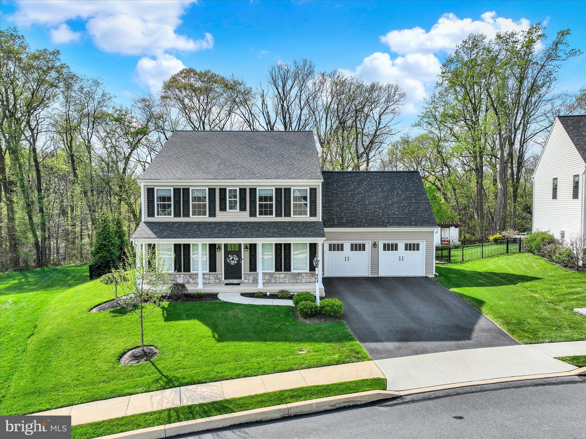 464 APPLE HOLLOW ROAD