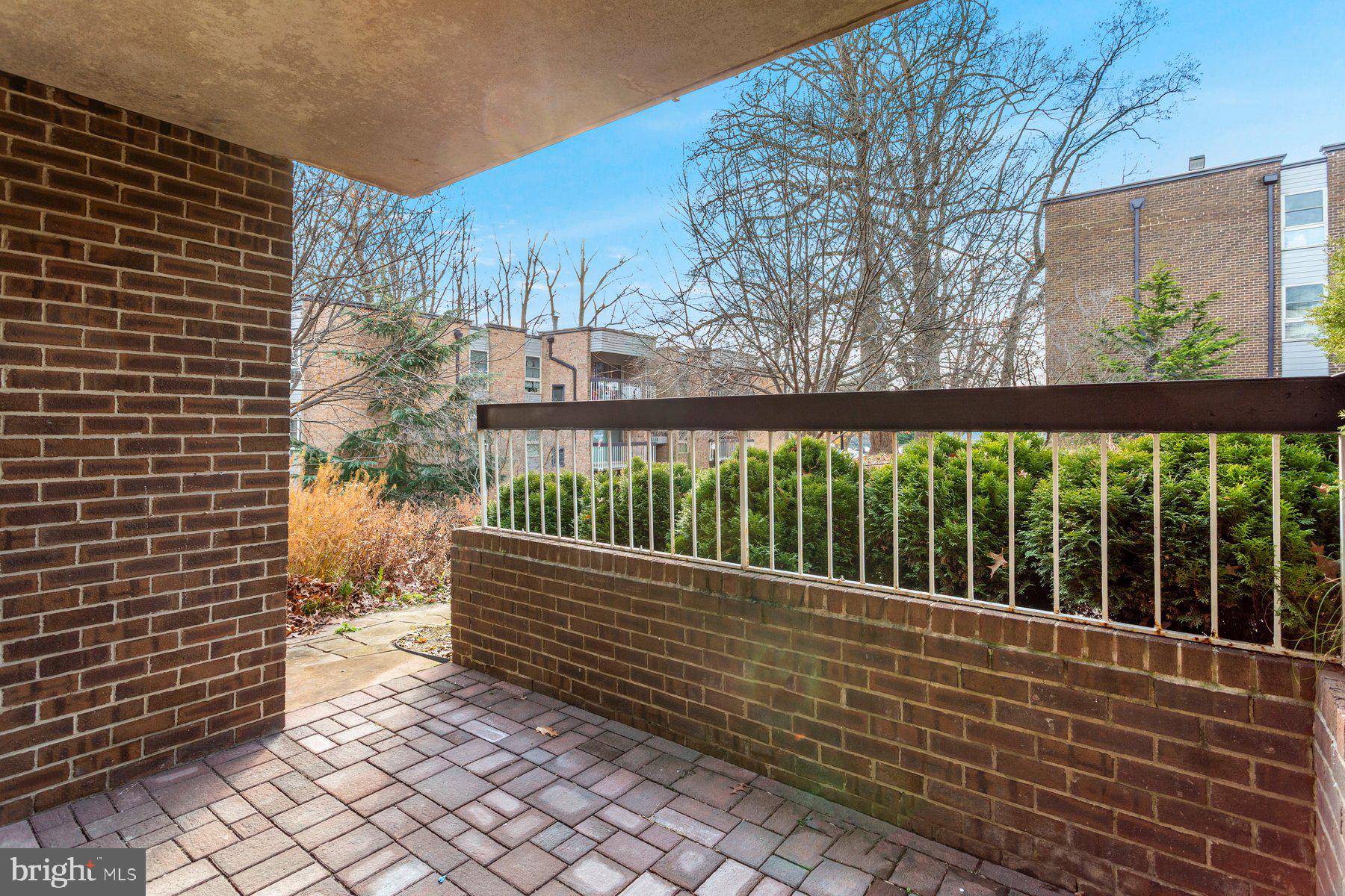 GLENMONT - Residential