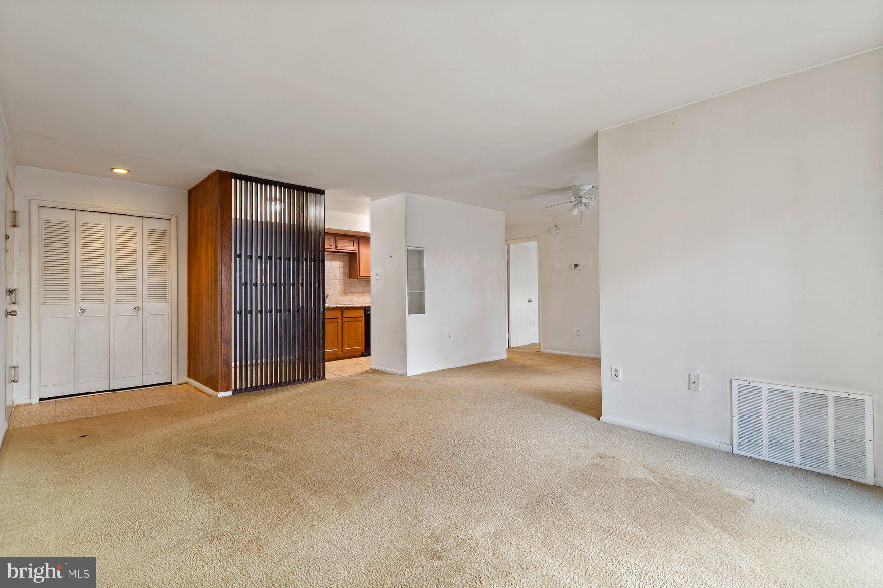 2305 GREENERY LANE T-4-3