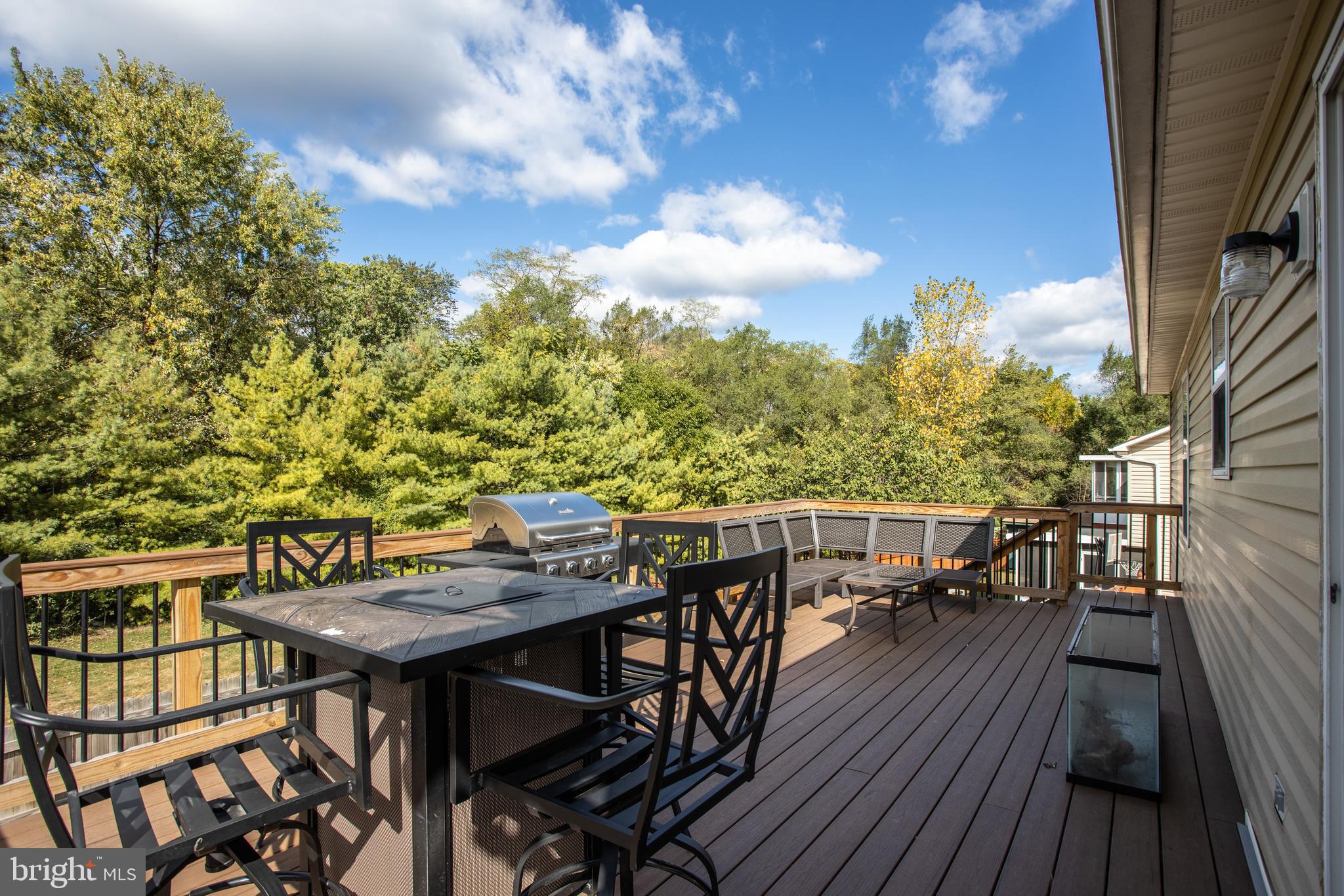 DOMINION KNOLLS - Residential