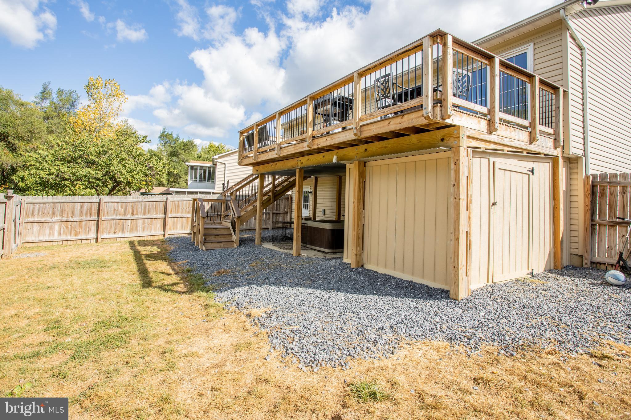 DOMINION KNOLLS - Residential