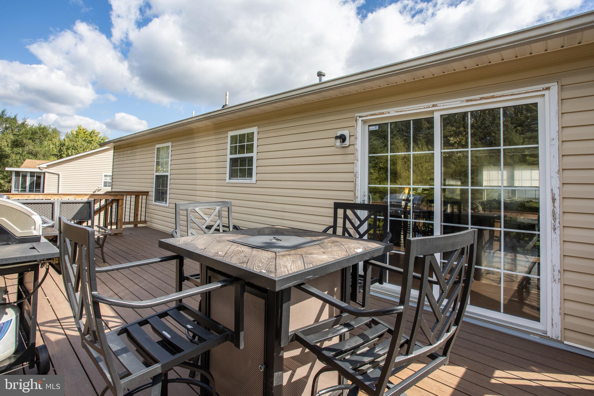 DOMINION KNOLLS - Residential