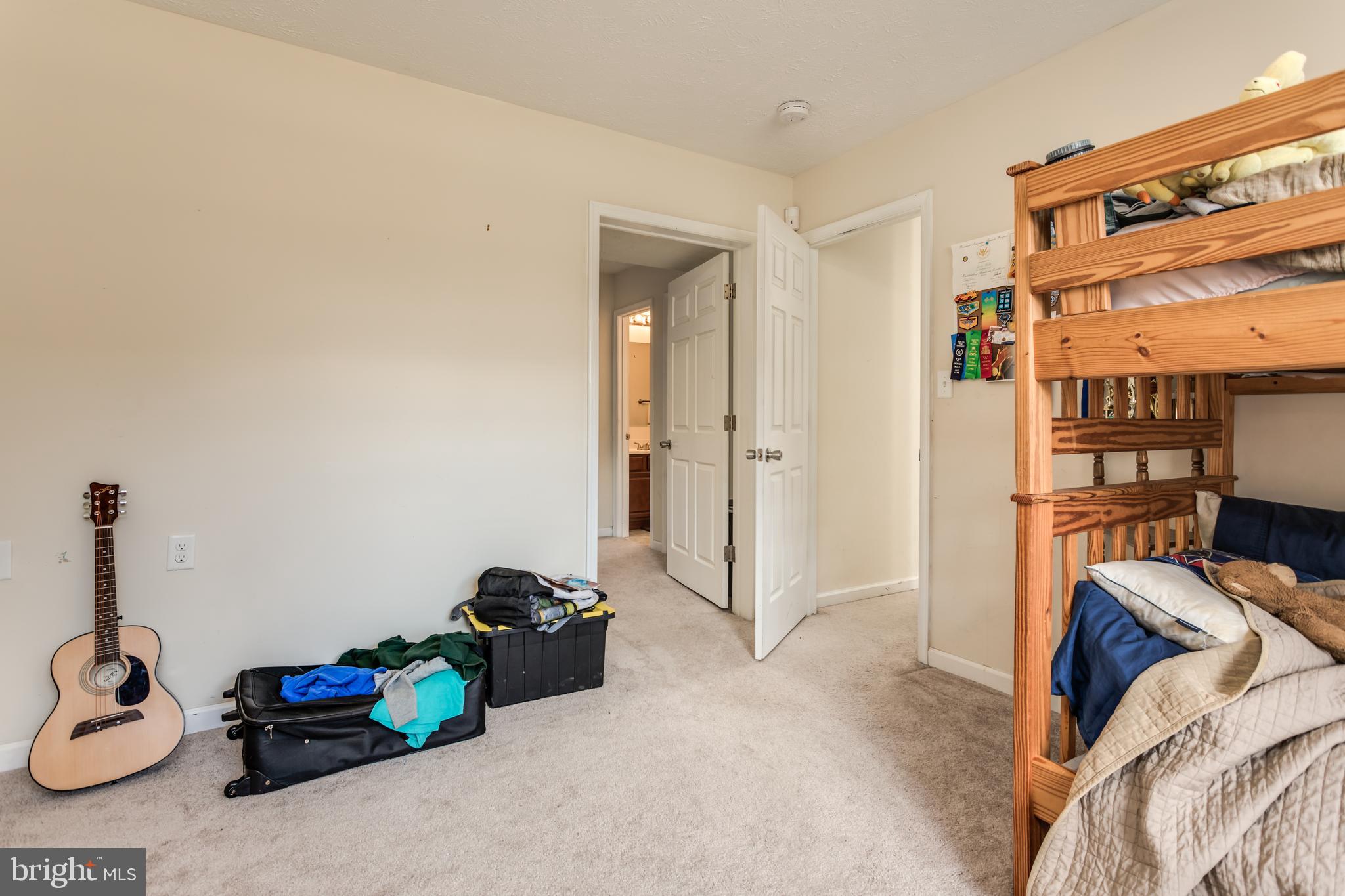 DOMINION KNOLLS - Residential