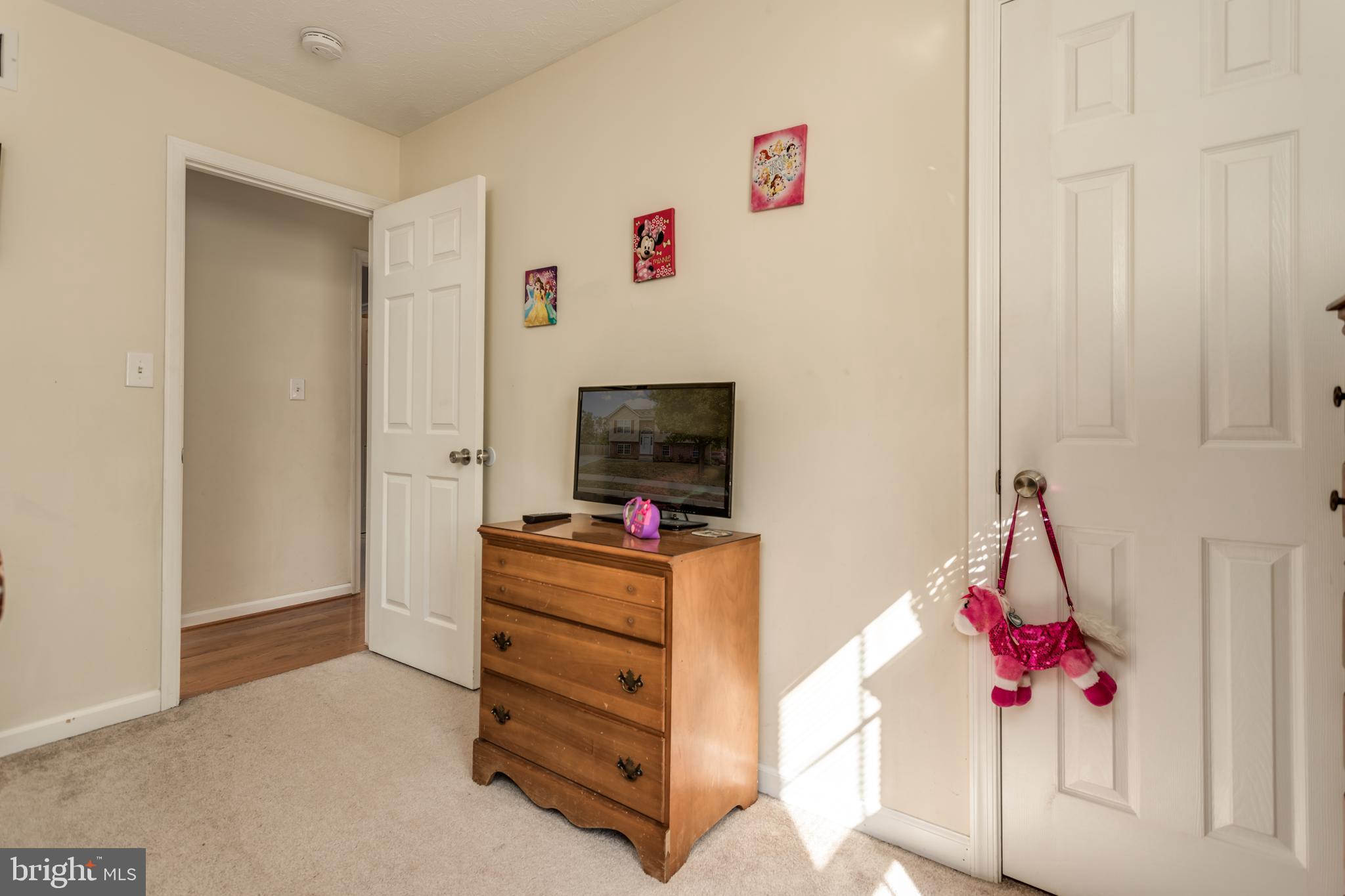 DOMINION KNOLLS - Residential