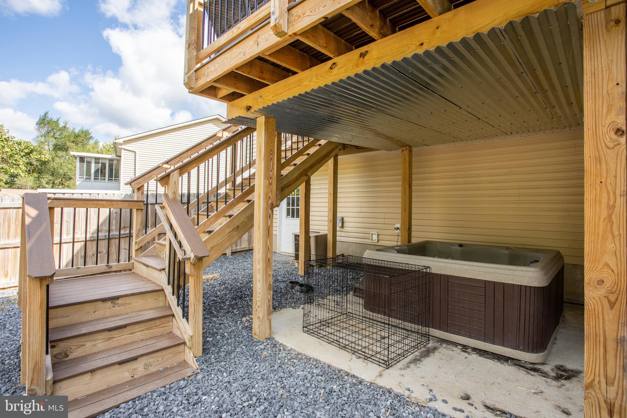 DOMINION KNOLLS - Residential