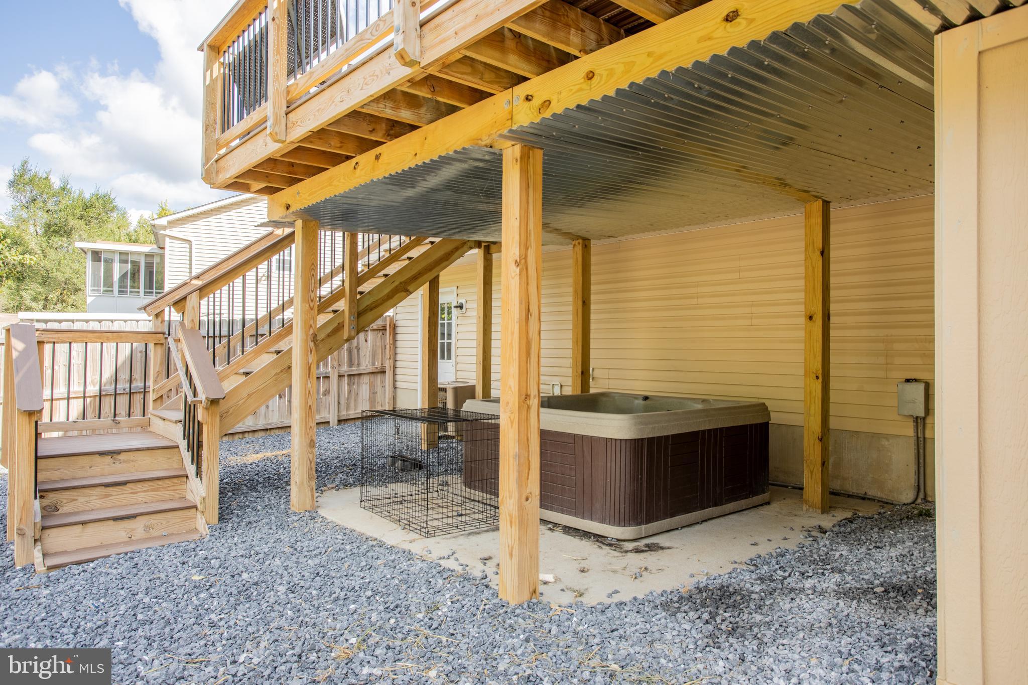 DOMINION KNOLLS - Residential