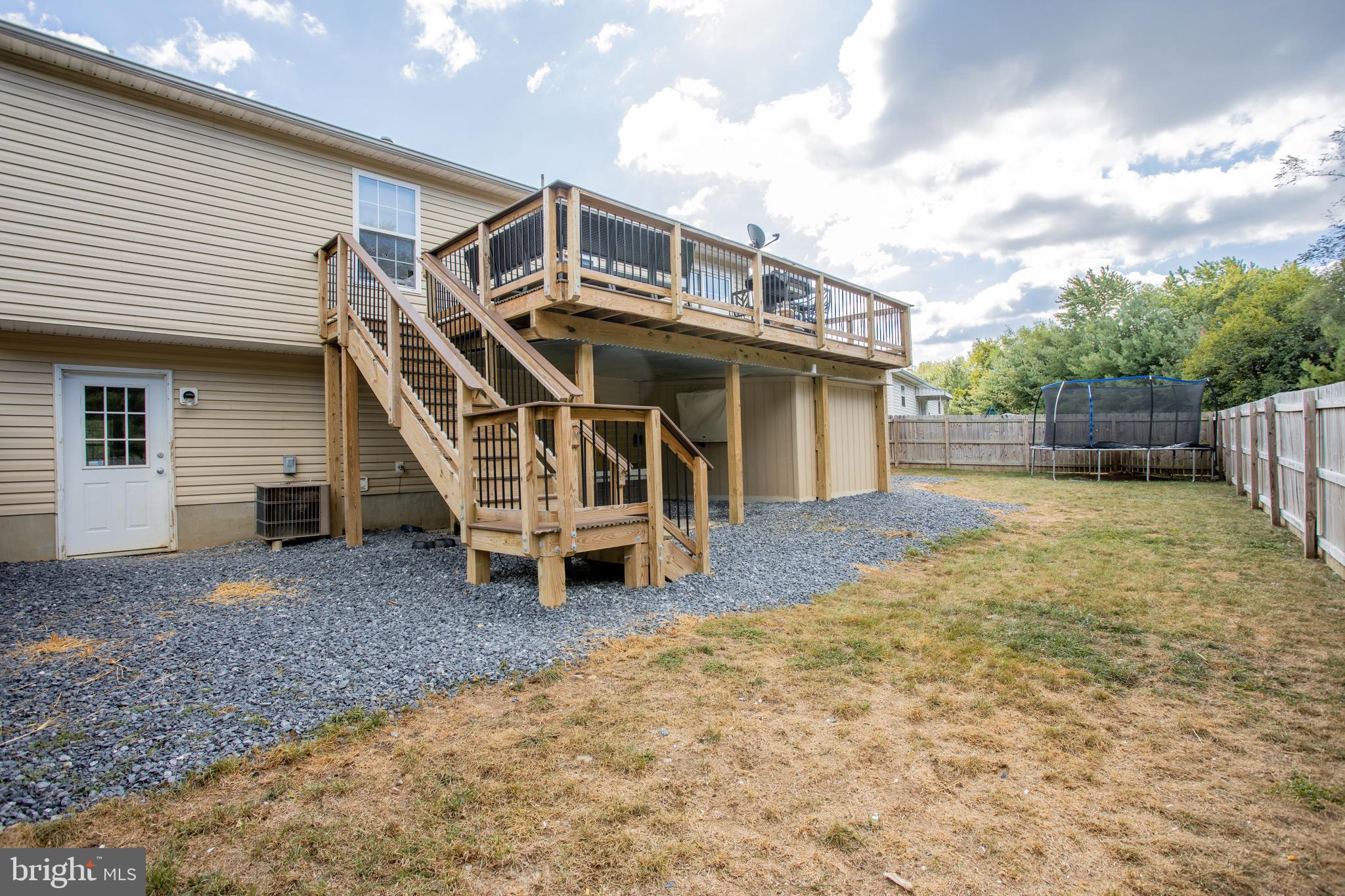 DOMINION KNOLLS - Residential