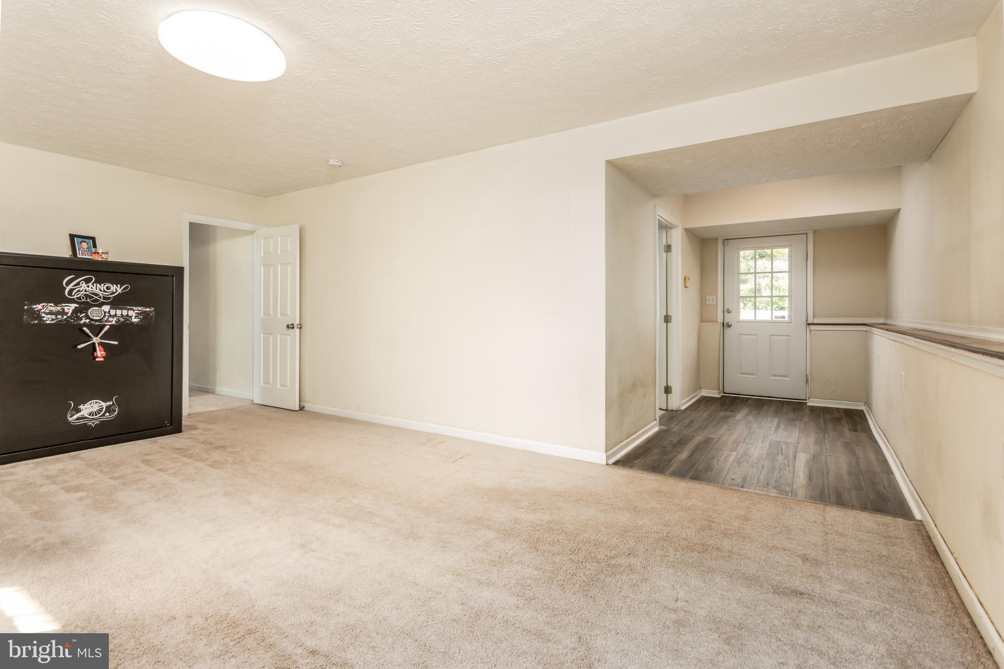 DOMINION KNOLLS - Residential