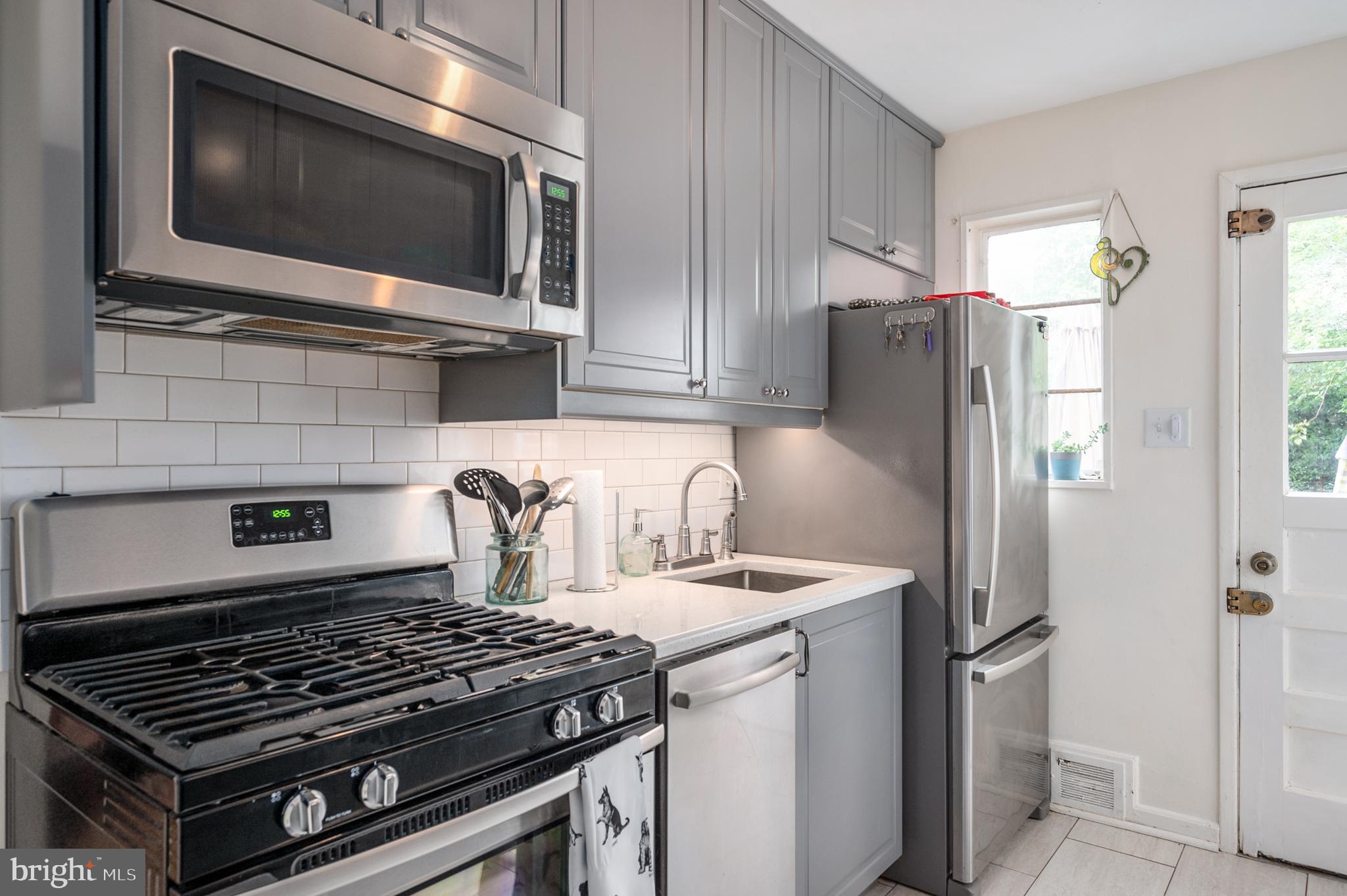 WAKEFIELD - Residential