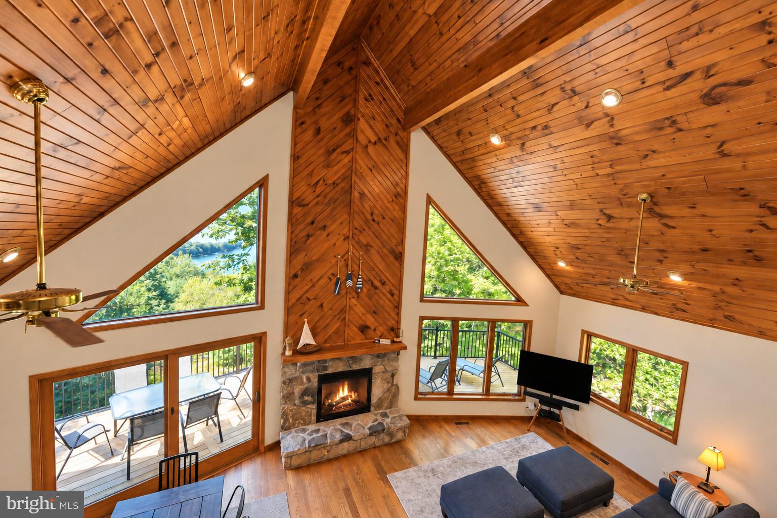285 CHERRY HEIGHTS LANE
