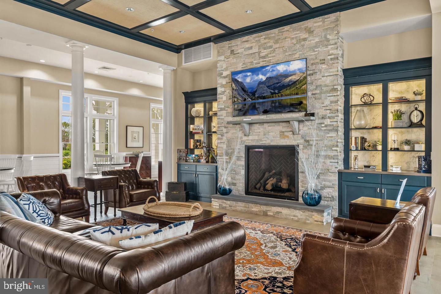 COASTAL CLUB - Residential