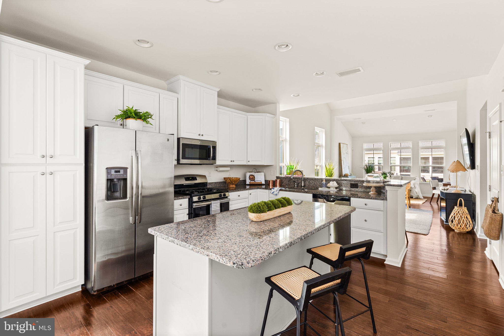 COASTAL CLUB - Residential