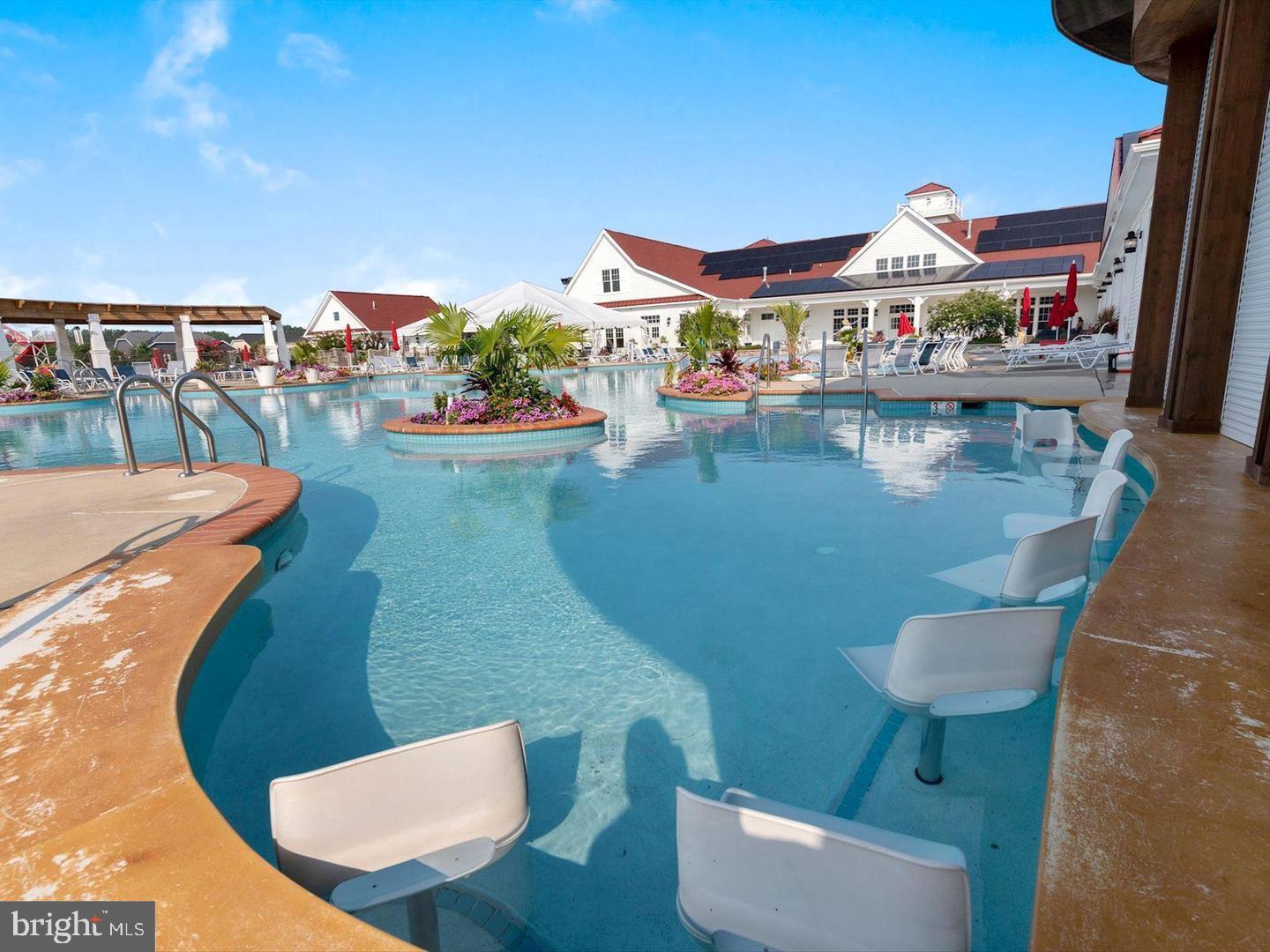 COASTAL CLUB - Residential