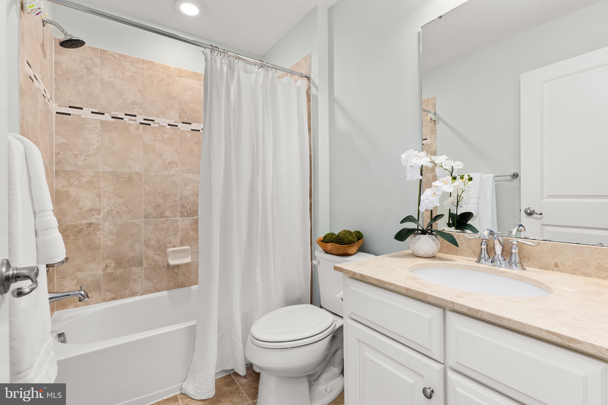 COASTAL CLUB - Residential