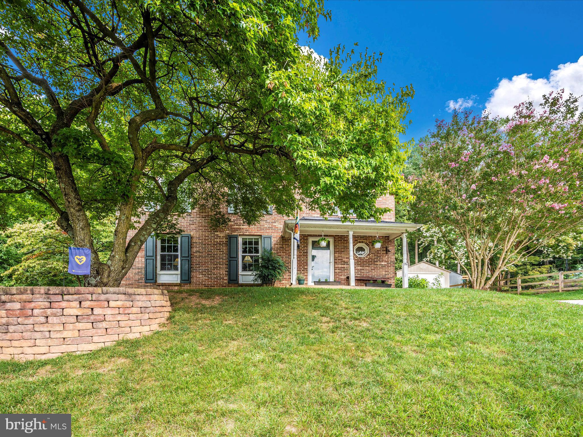 MT AIRY VILLAGE - Residential