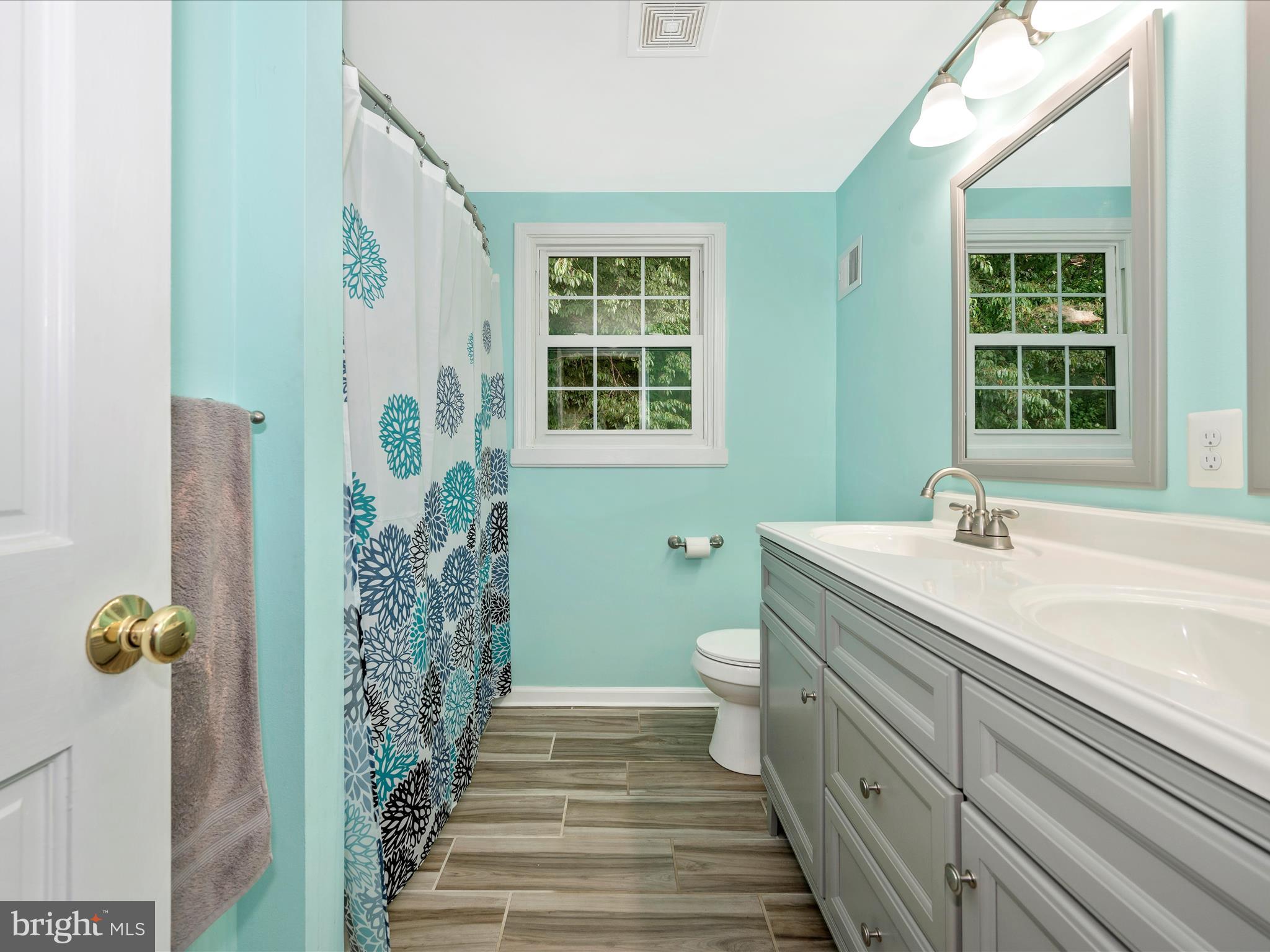 MT AIRY VILLAGE - Residential