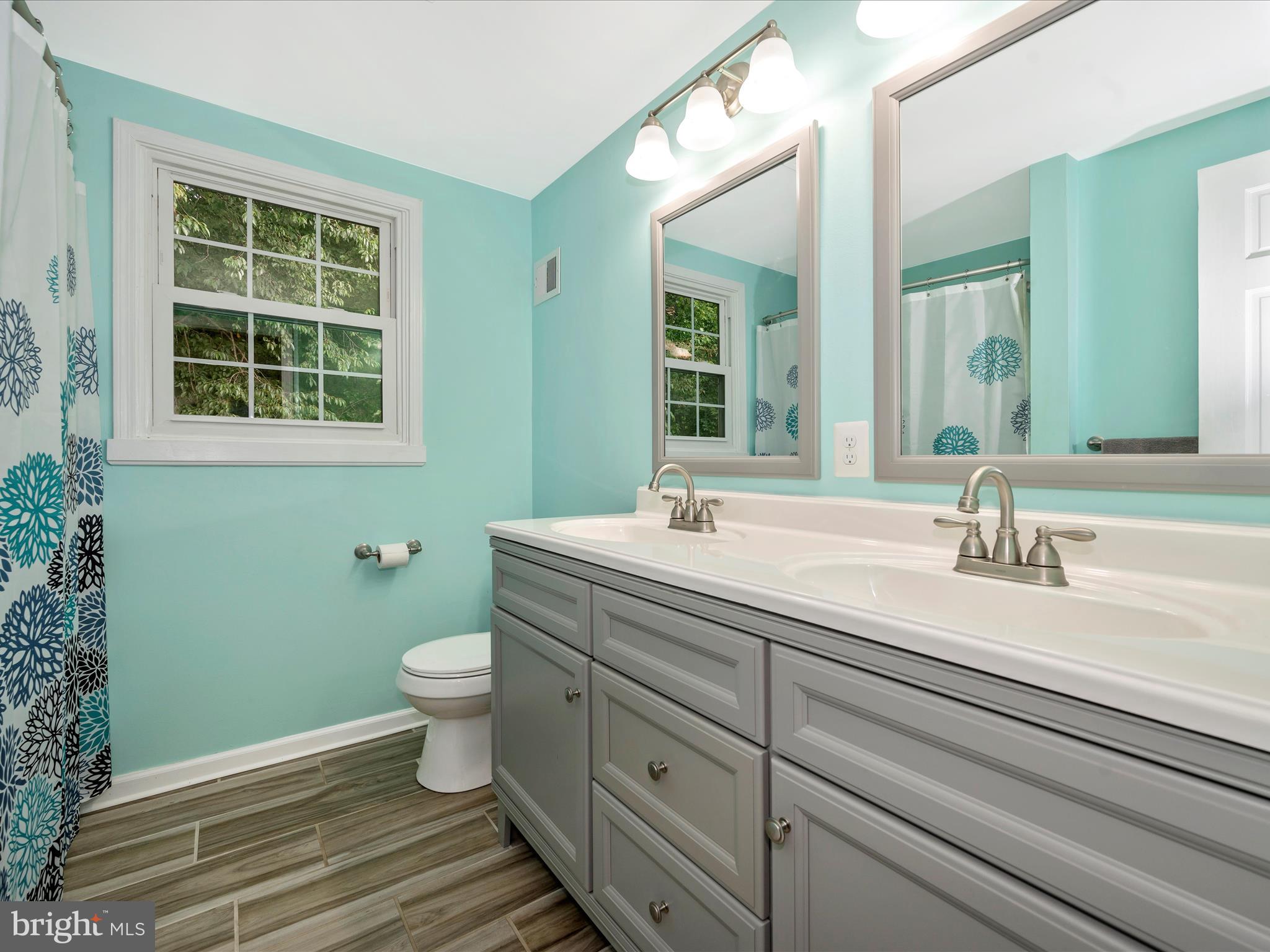 MT AIRY VILLAGE - Residential