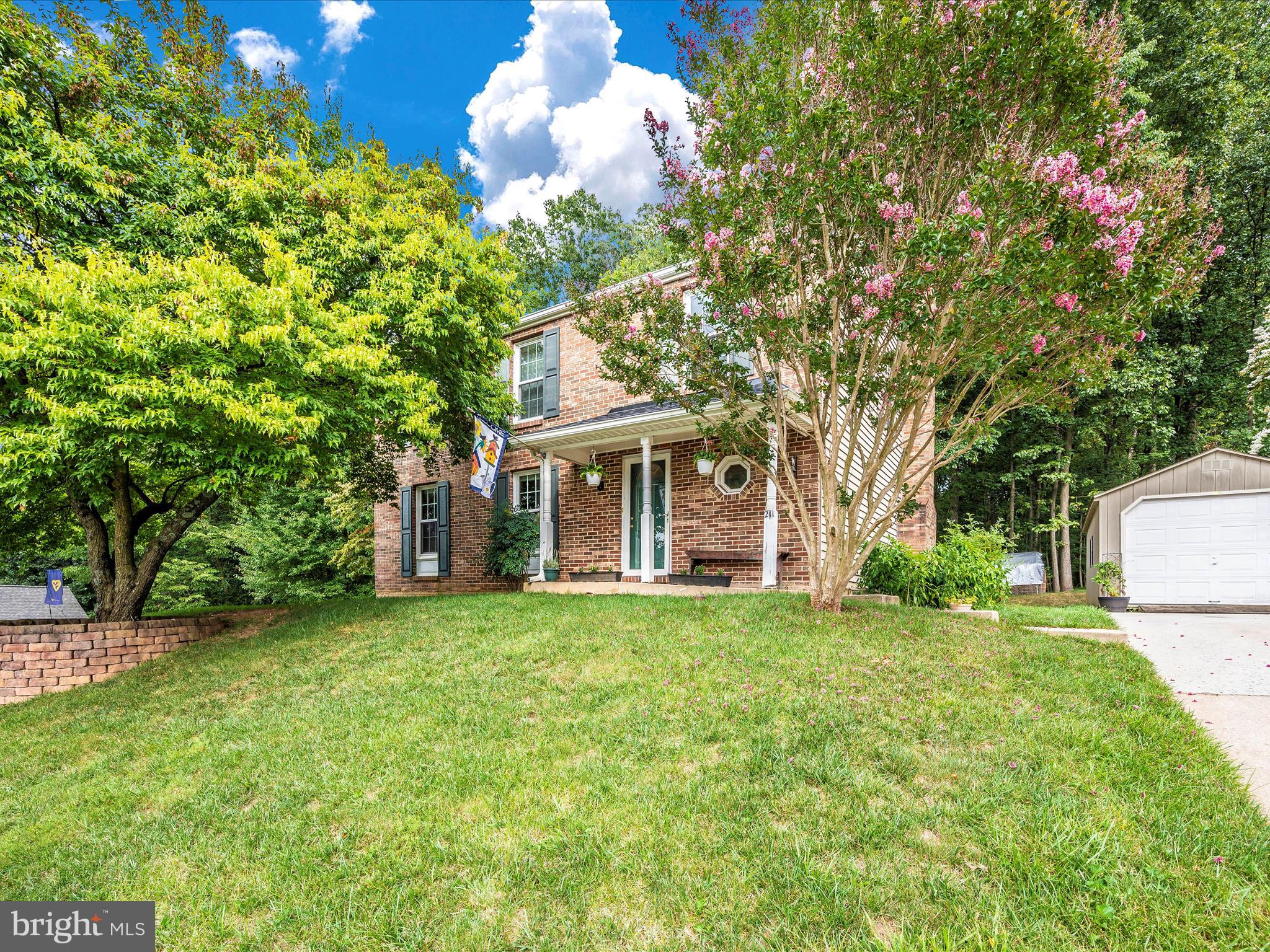 MT AIRY VILLAGE - Residential