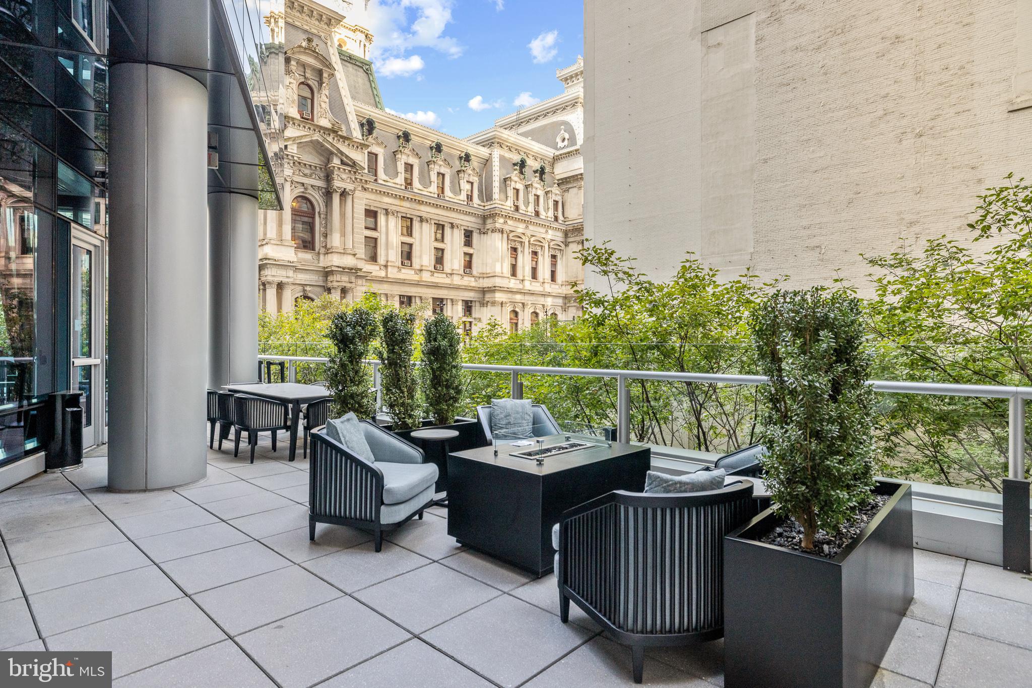 RITTENHOUSE SQUARE - Residential