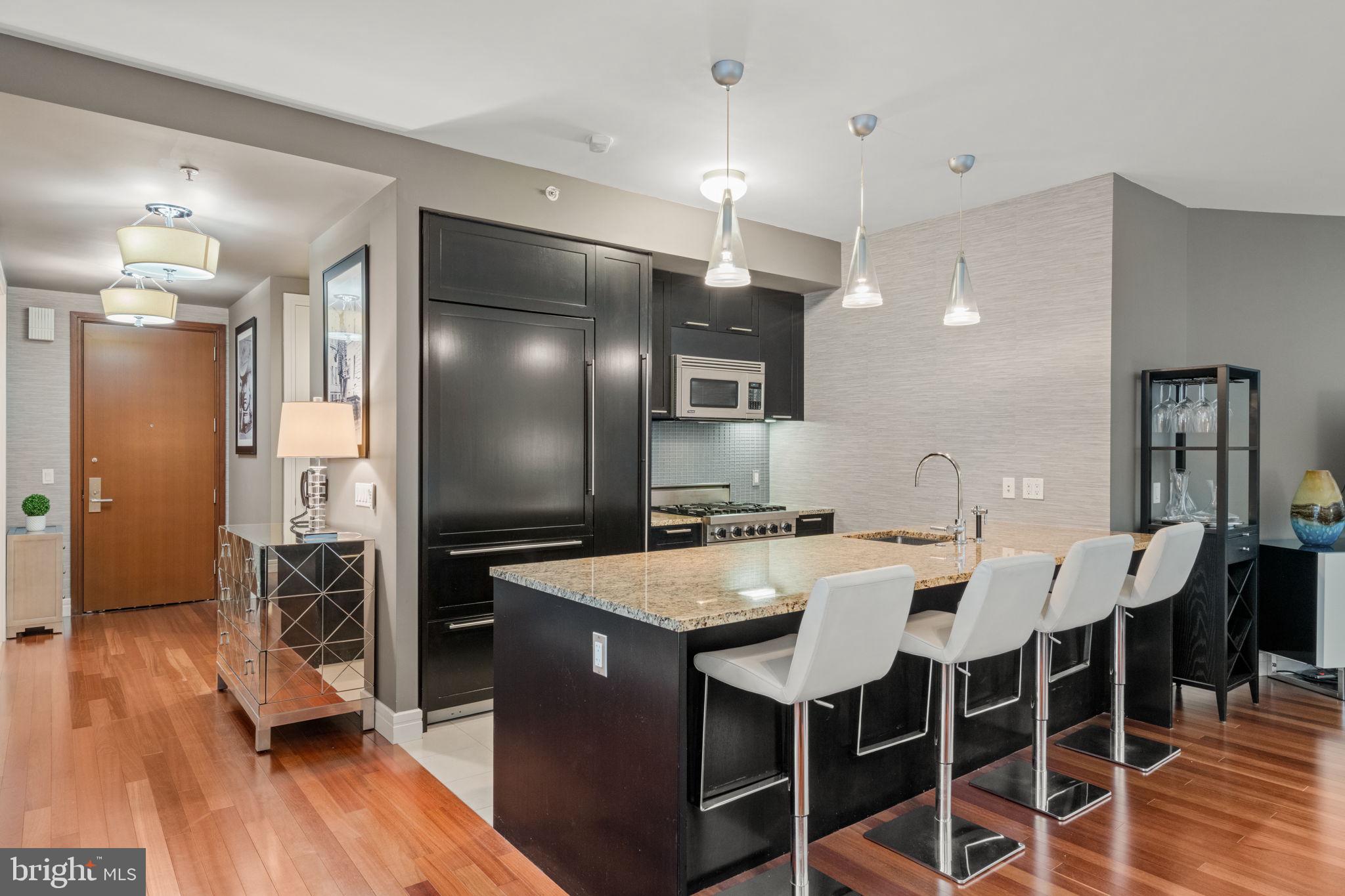 RITTENHOUSE SQUARE - Residential