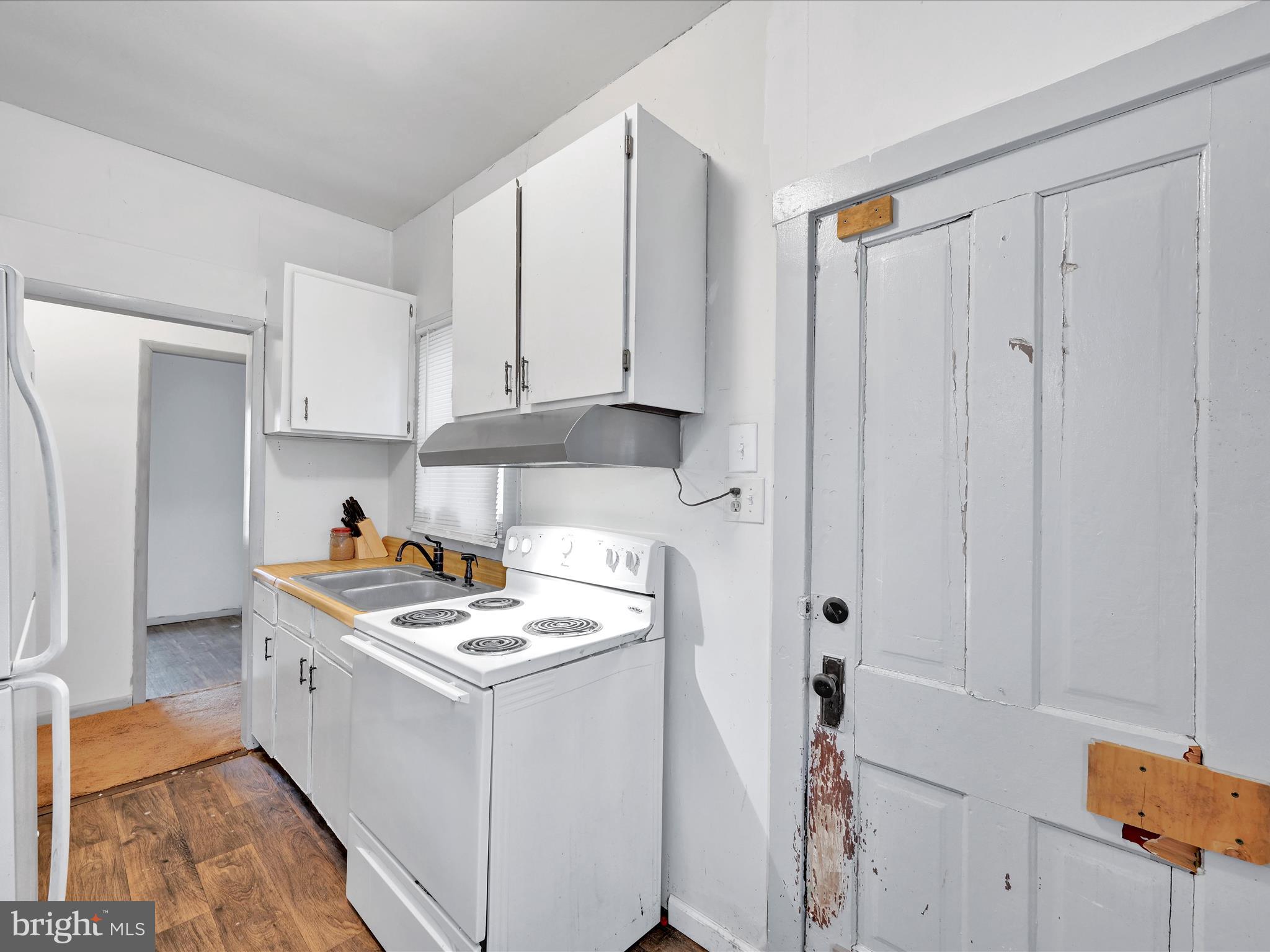 PERRYVILLE - Residential