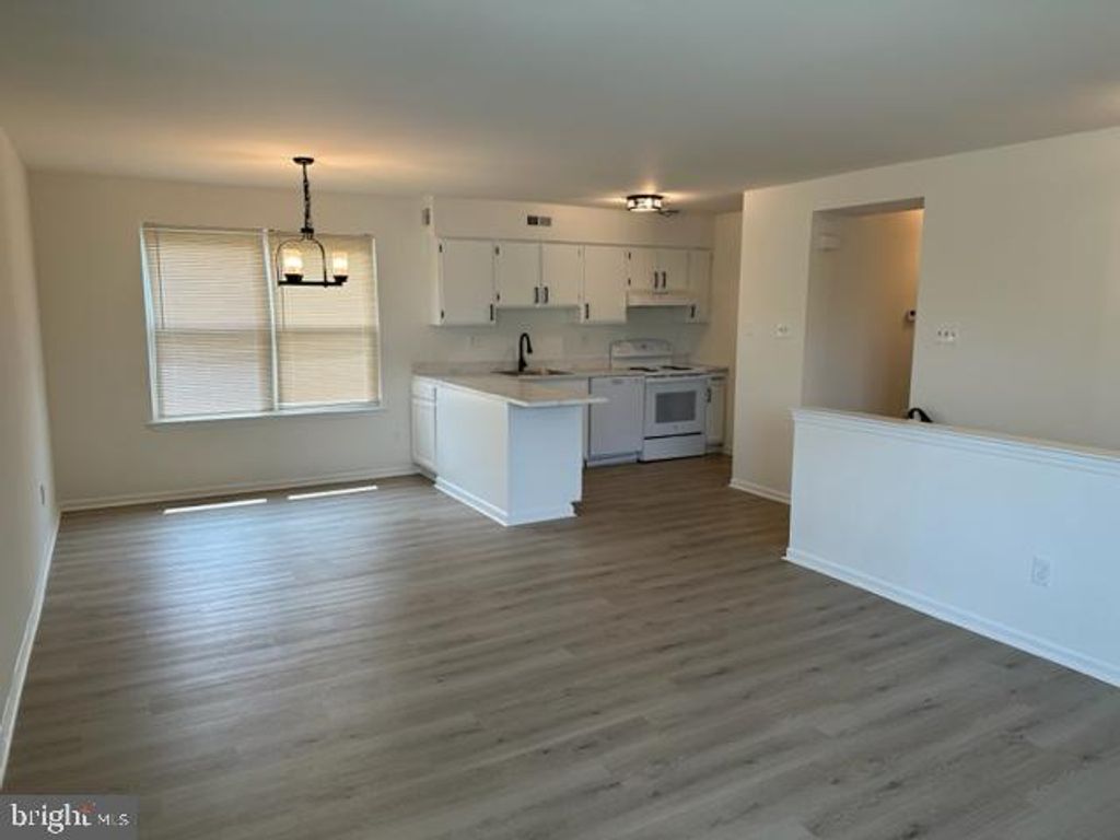 Photo of 602 S Dove Road #B, YARDLEY, PA 19067 (MLS # PABU2112090)