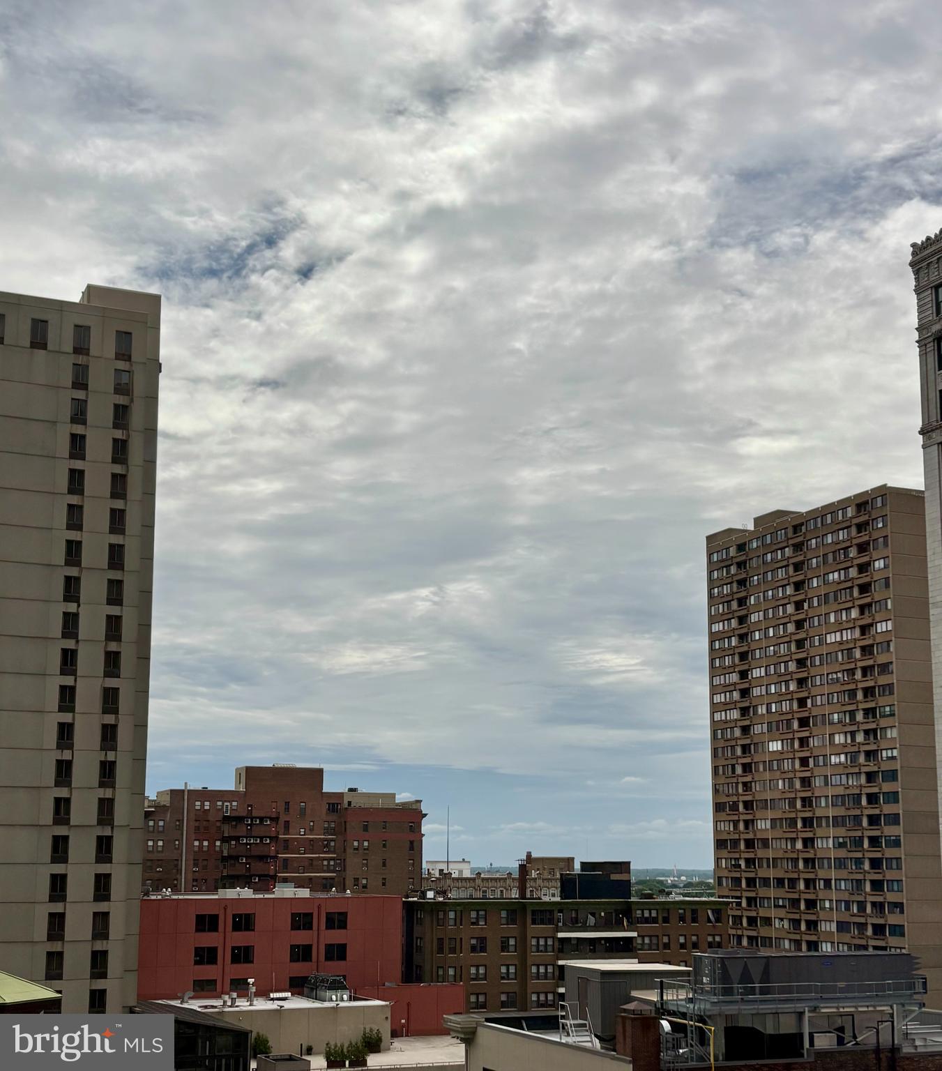 1420 LOCUST STREET 00 12B