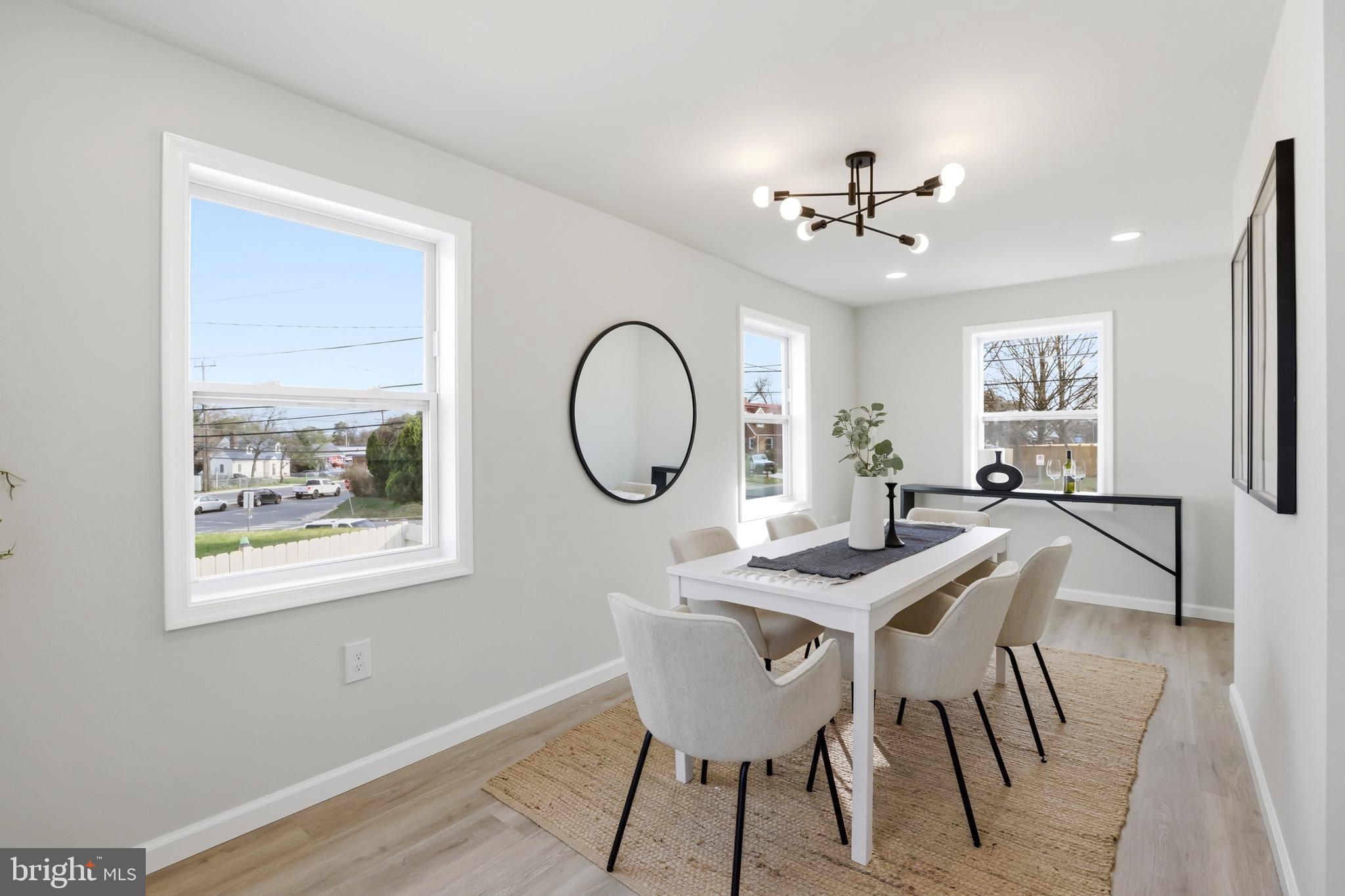 PICKWICK VILLAGE - Residential