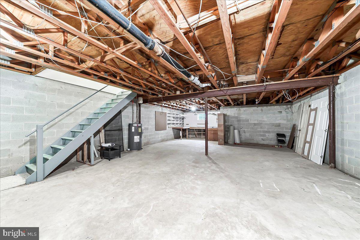 WEATHERSTONE - Residential