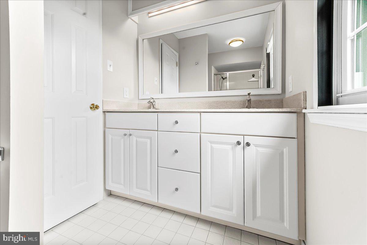 WEATHERSTONE - Residential