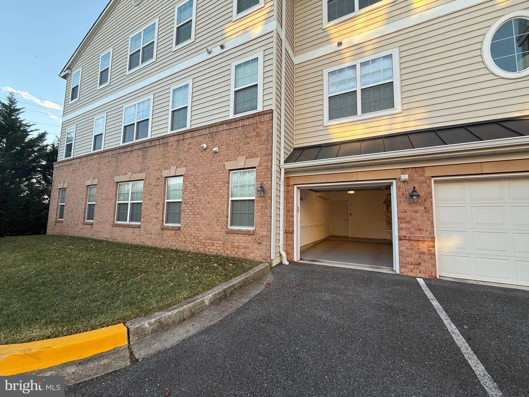 CARROLLS CREEK - Residential