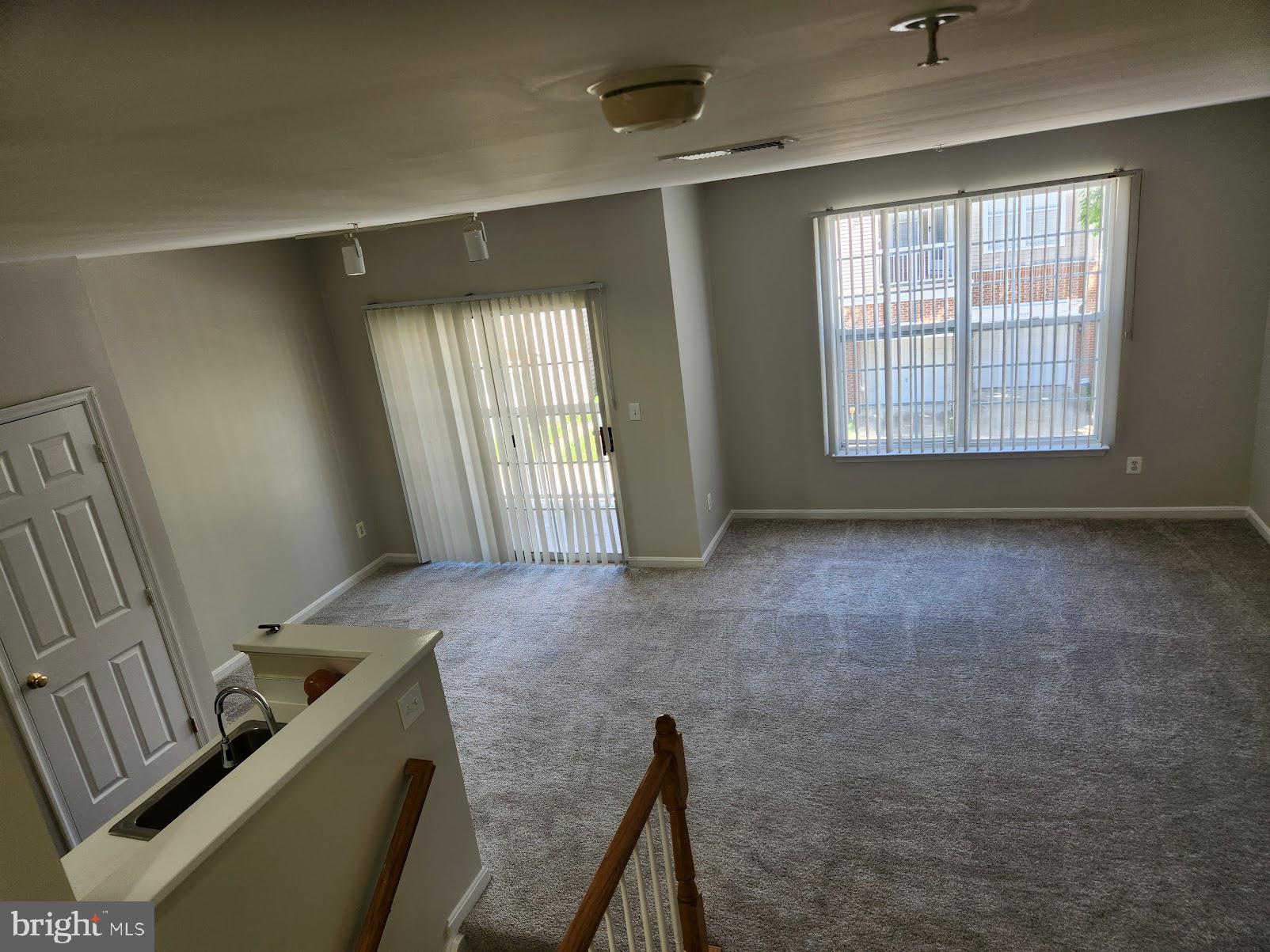 HAMPSHIRE HALL CONDO - Residential Lease