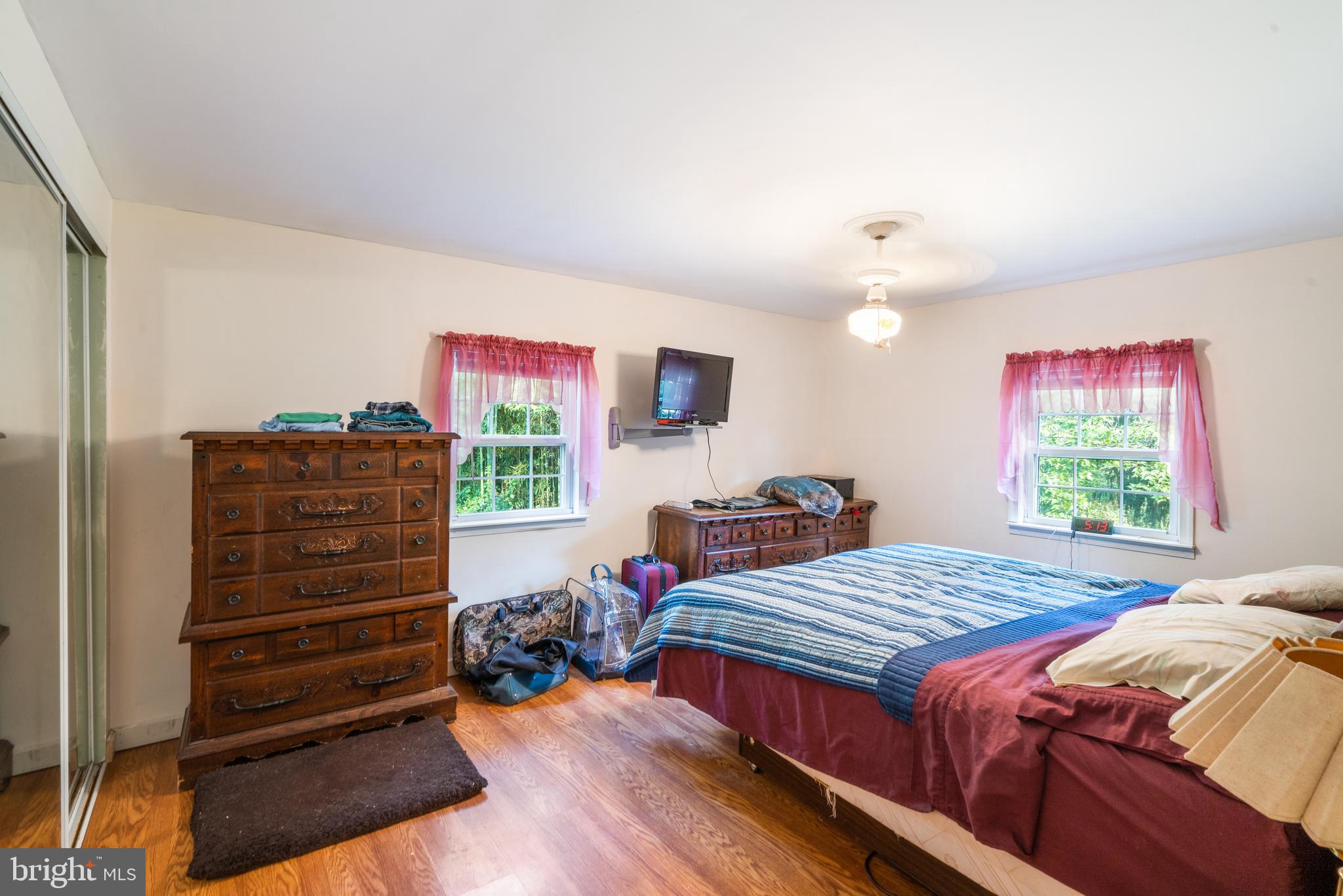 SLEEPY HILL - Residential