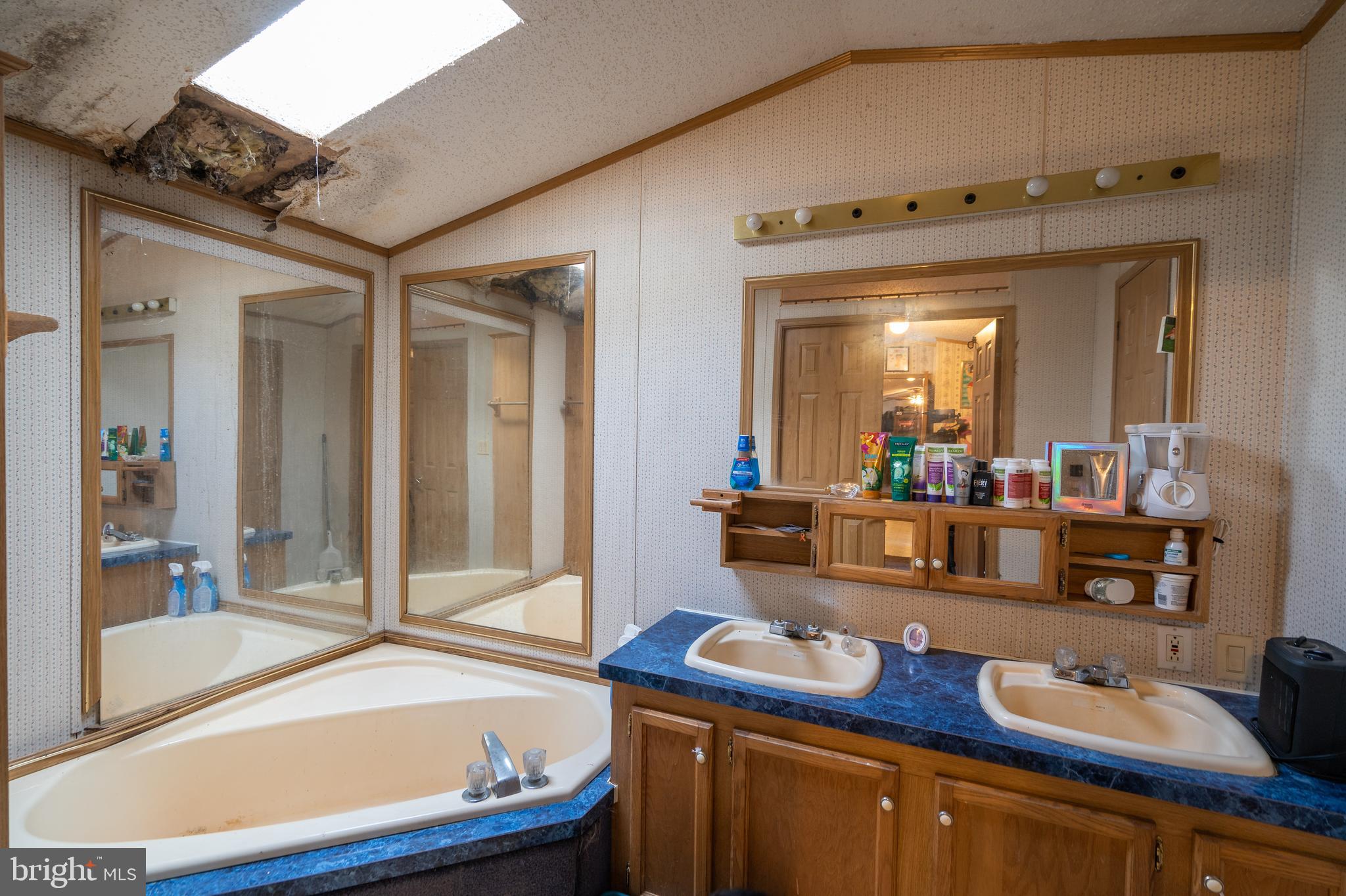 SLEEPY HILL - Residential