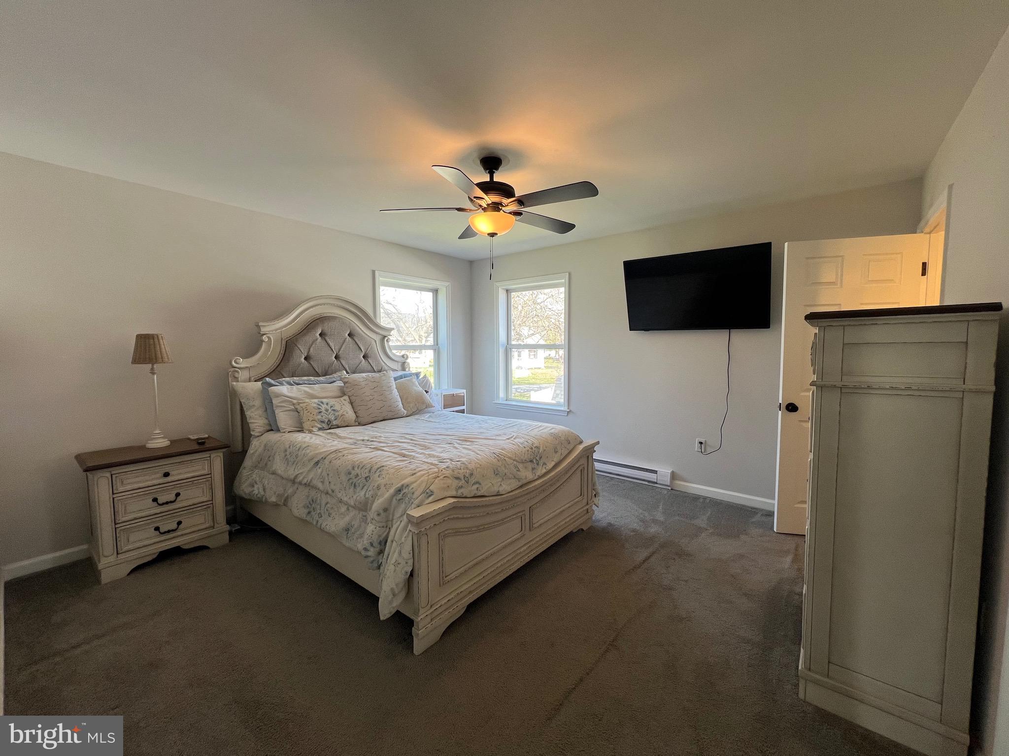 HACKS POINT - Residential