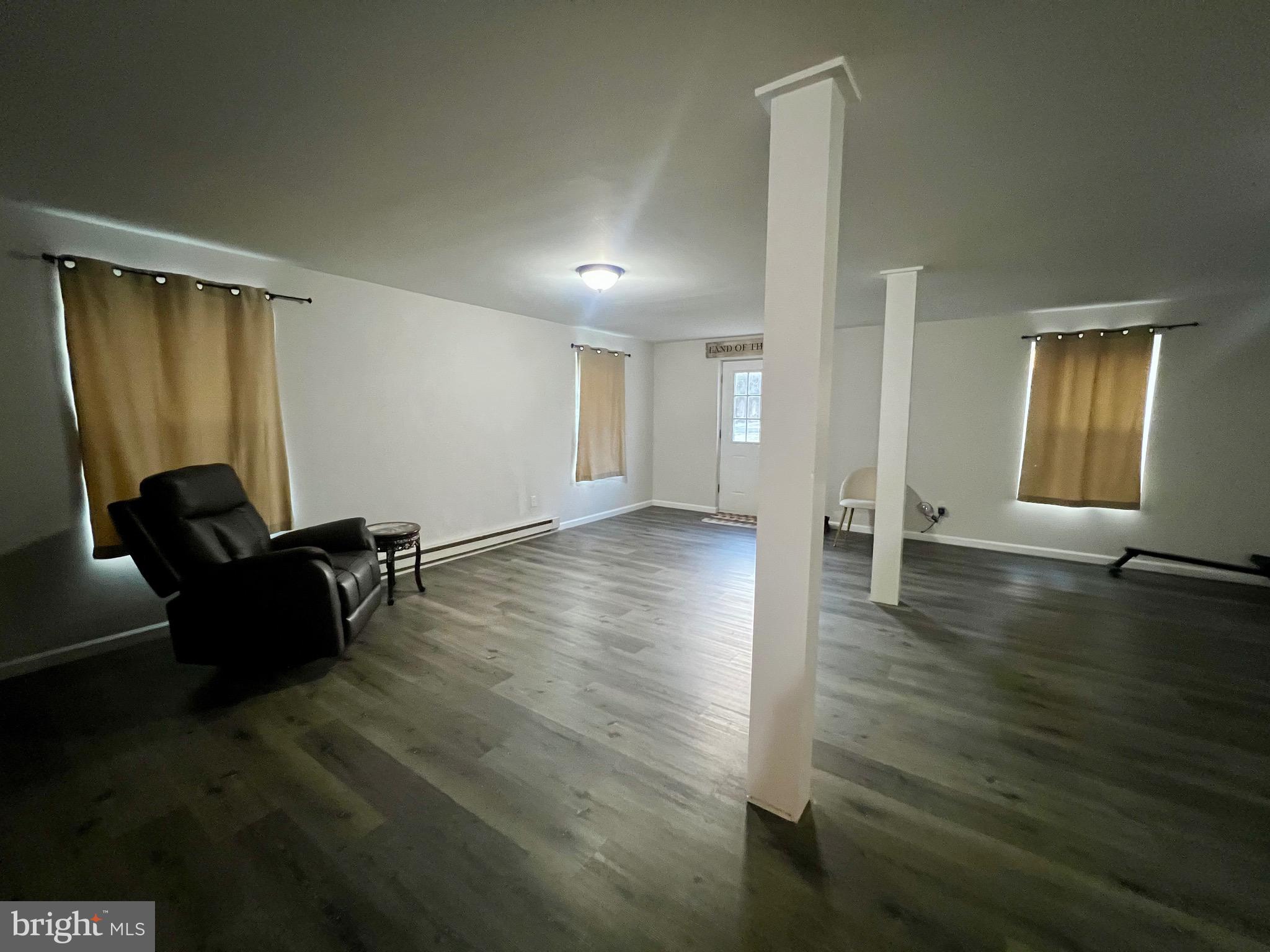 HACKS POINT - Residential