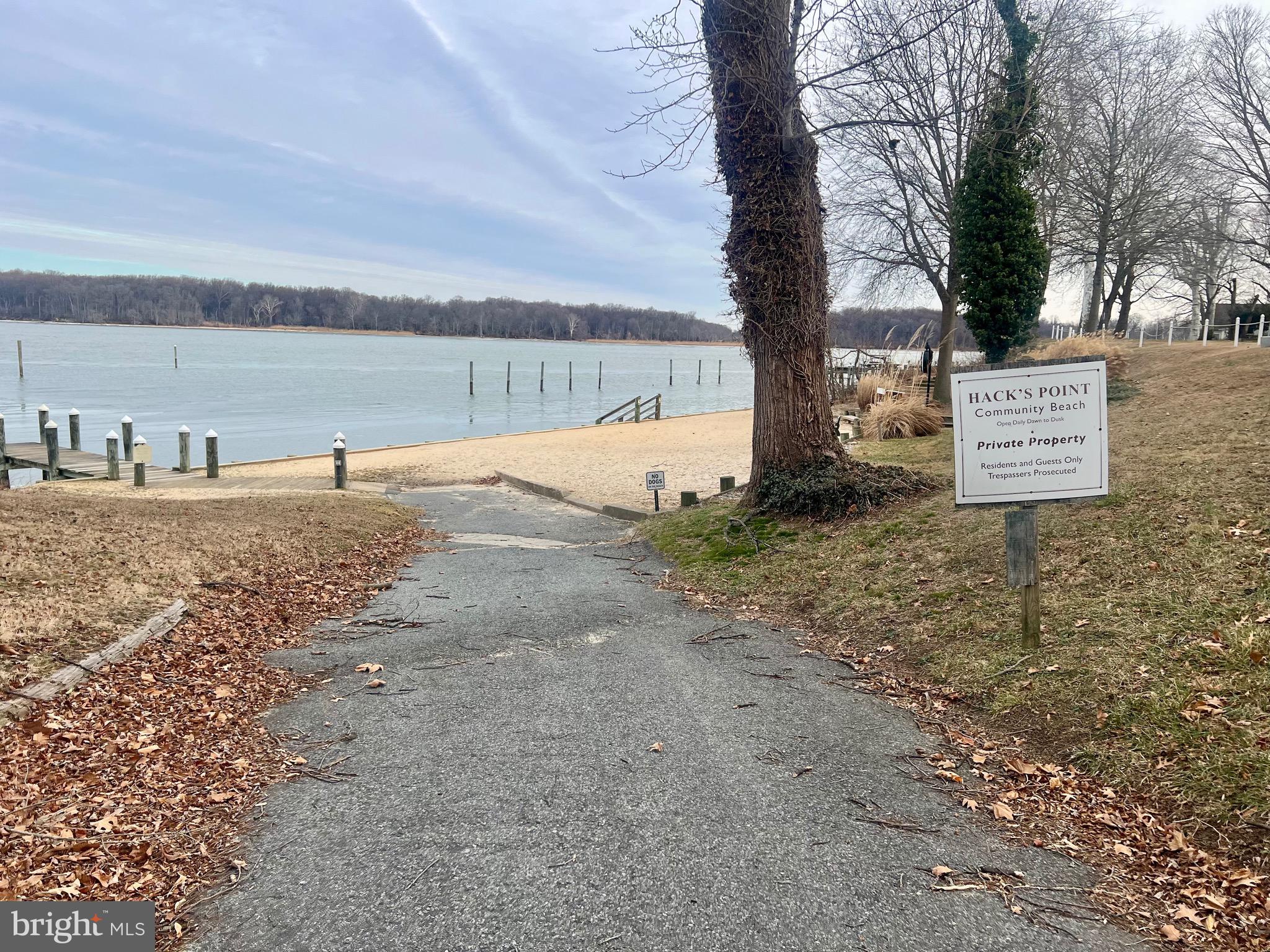 HACKS POINT - Residential