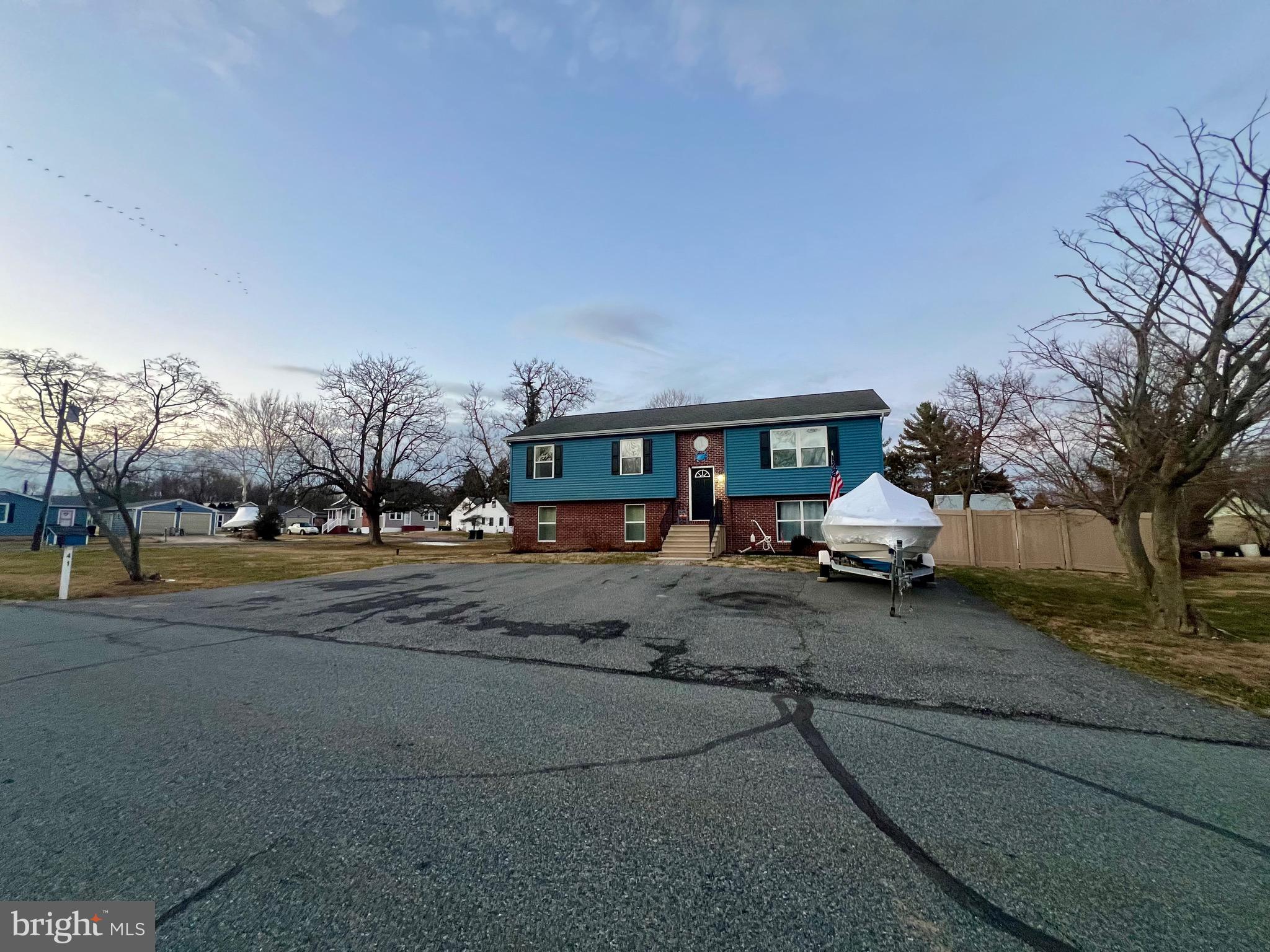 HACKS POINT - Residential