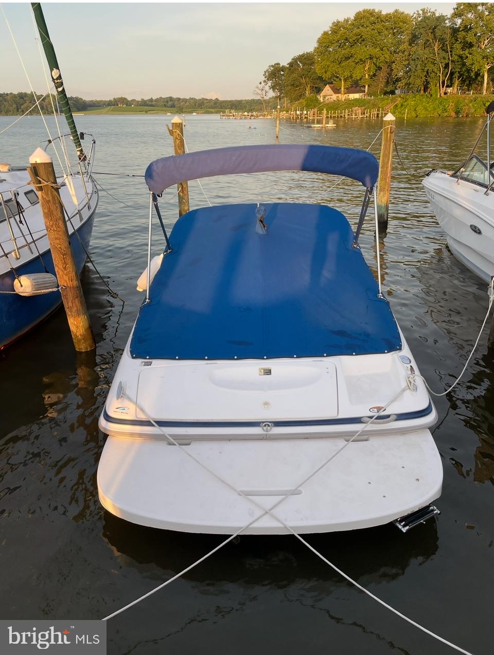 HACKS POINT - Residential