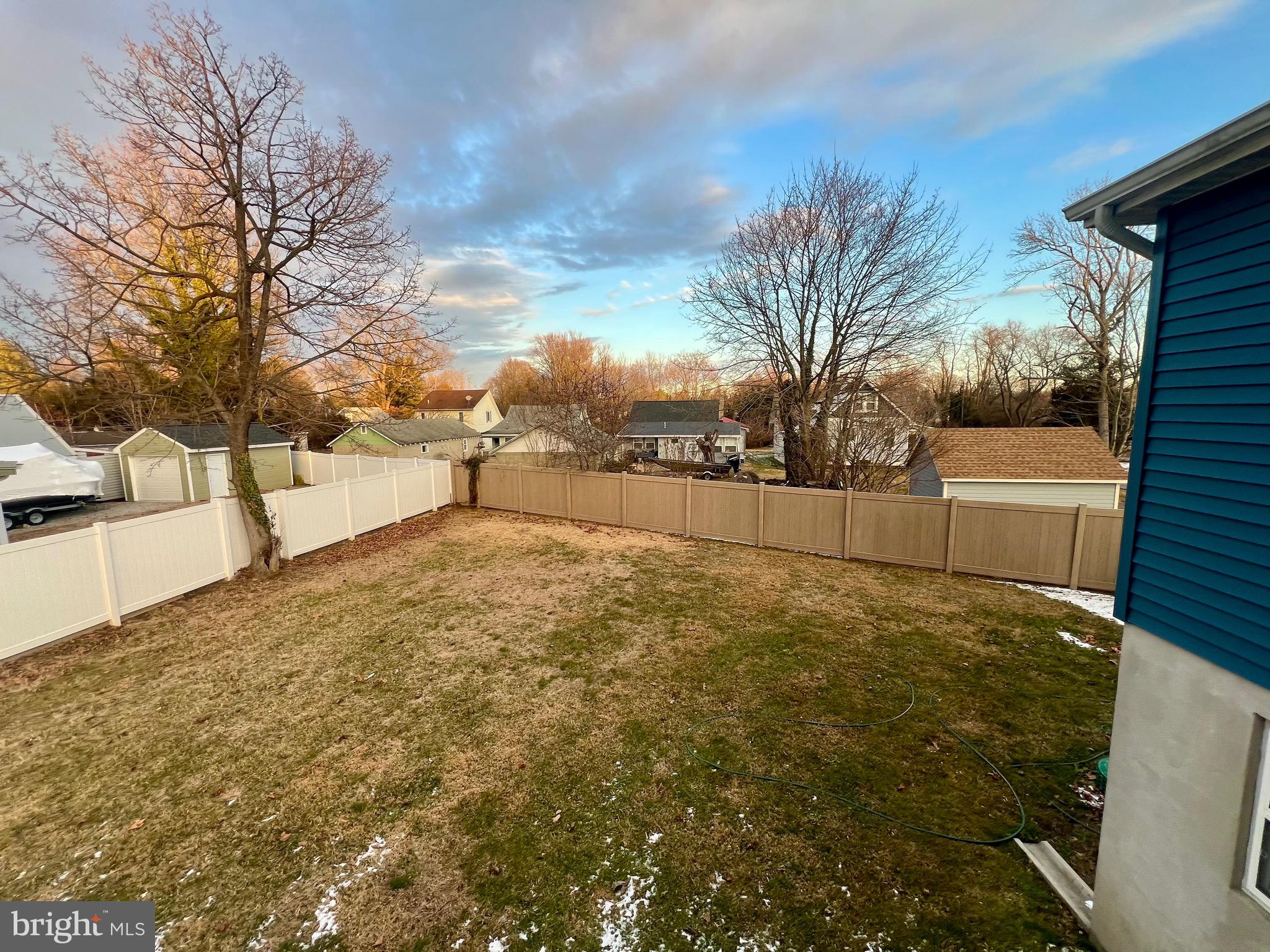 HACKS POINT - Residential