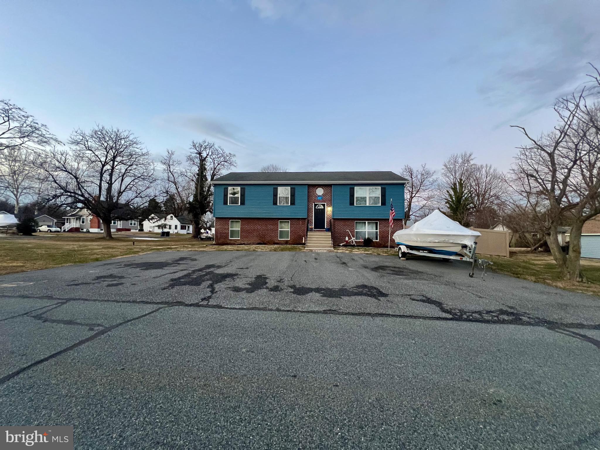 HACKS POINT - Residential